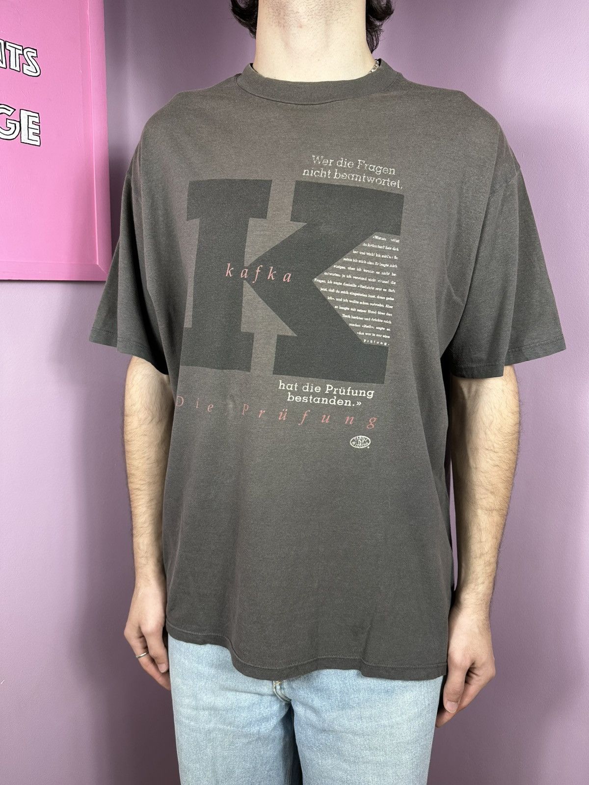 Other Parole Di Cotone Vintage Franz Kafka Die Prufung Art T-Shirt Size US L / EU 52-54 / 3 - 2 Thumbnail