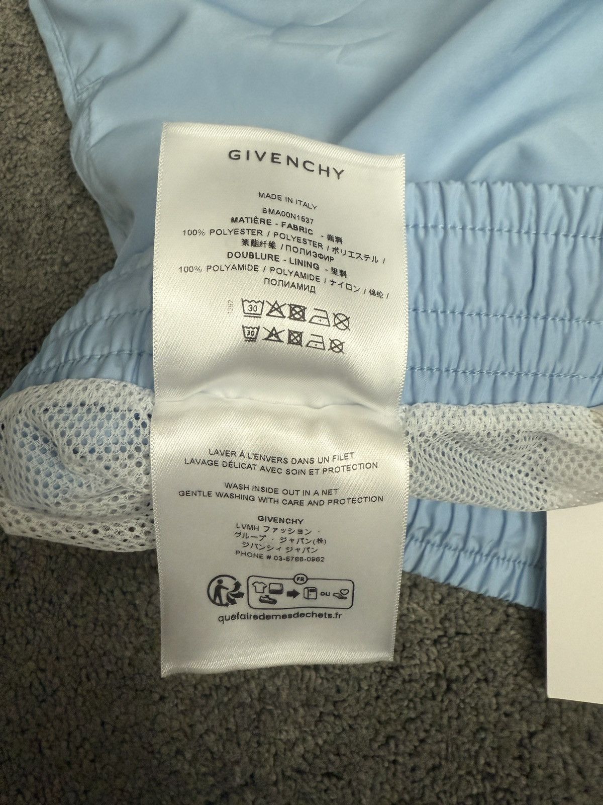 Givenchy Baby blue Givenchy swim trunks Size US 30 / EU 46 - 11 Thumbnail