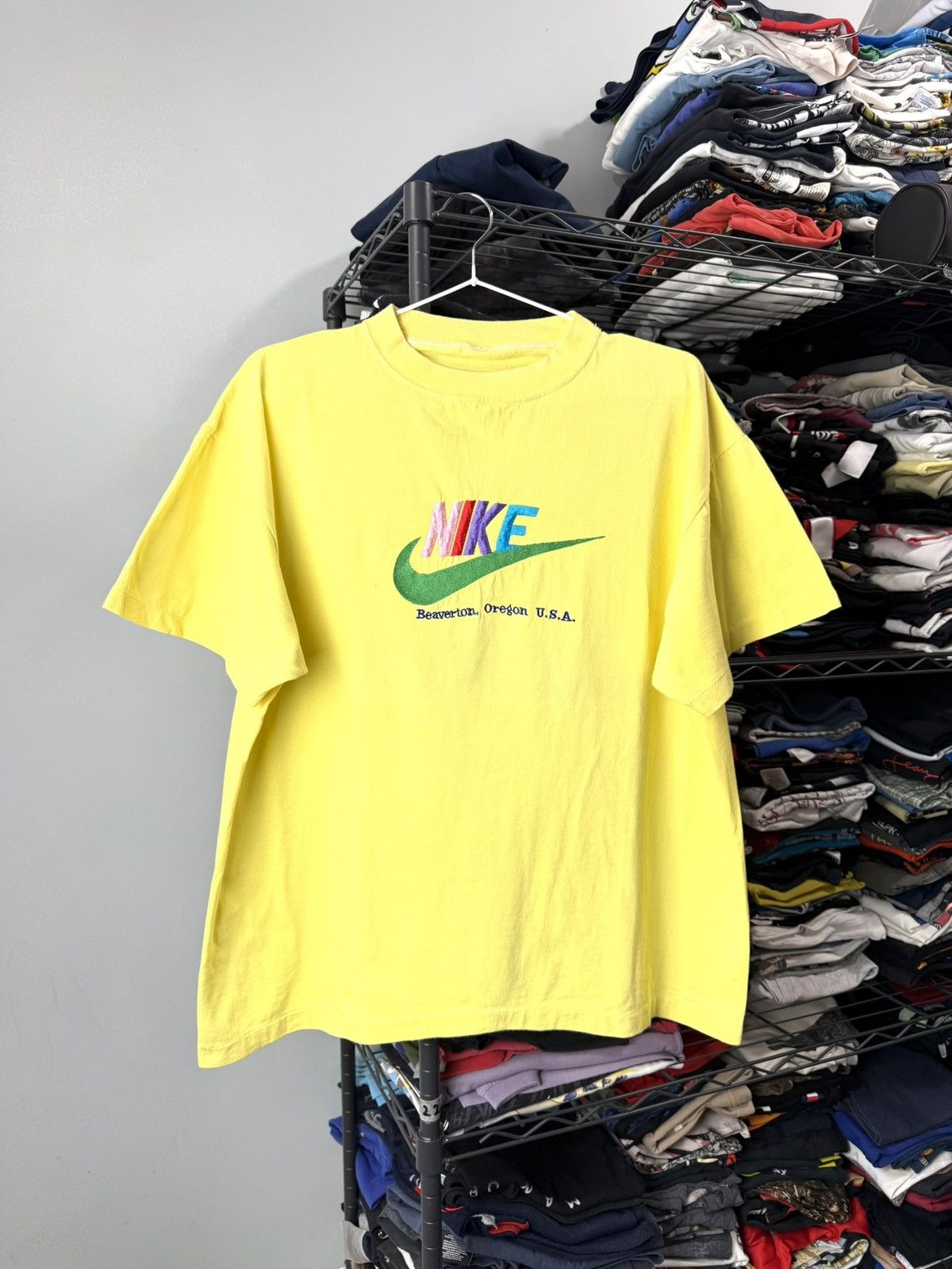 Nike 1990’s Vintage Nike T Shirt Yellow Hype Size US M / EU 48-50 / 2 - 1 Thumbnail