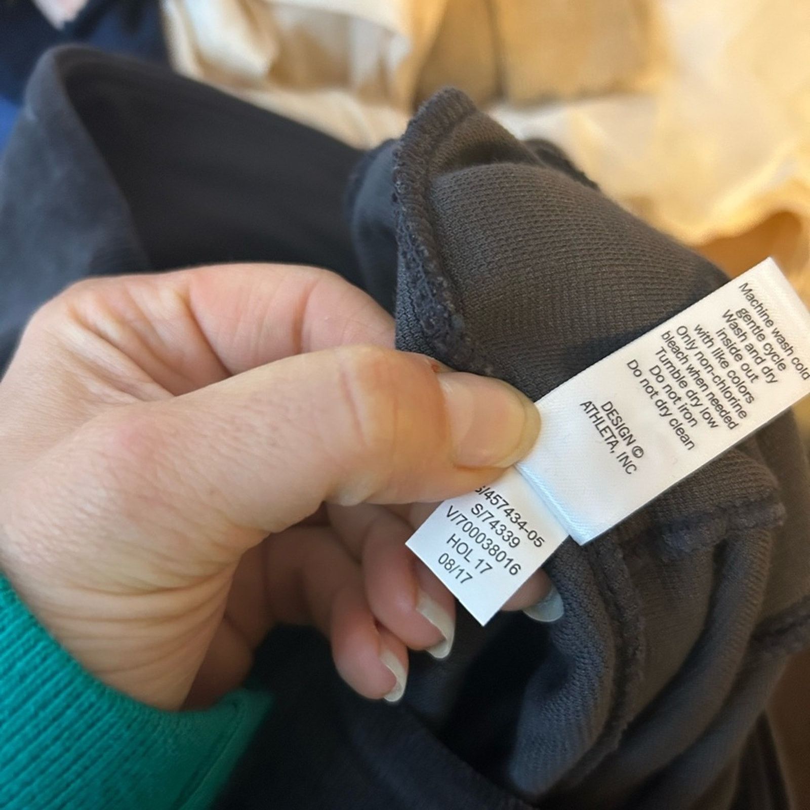 Athleta Nwt Athleta Gray Corduroy High Waisted Metro Leggings Size 36" / US 14 / IT 50 - 5 Thumbnail