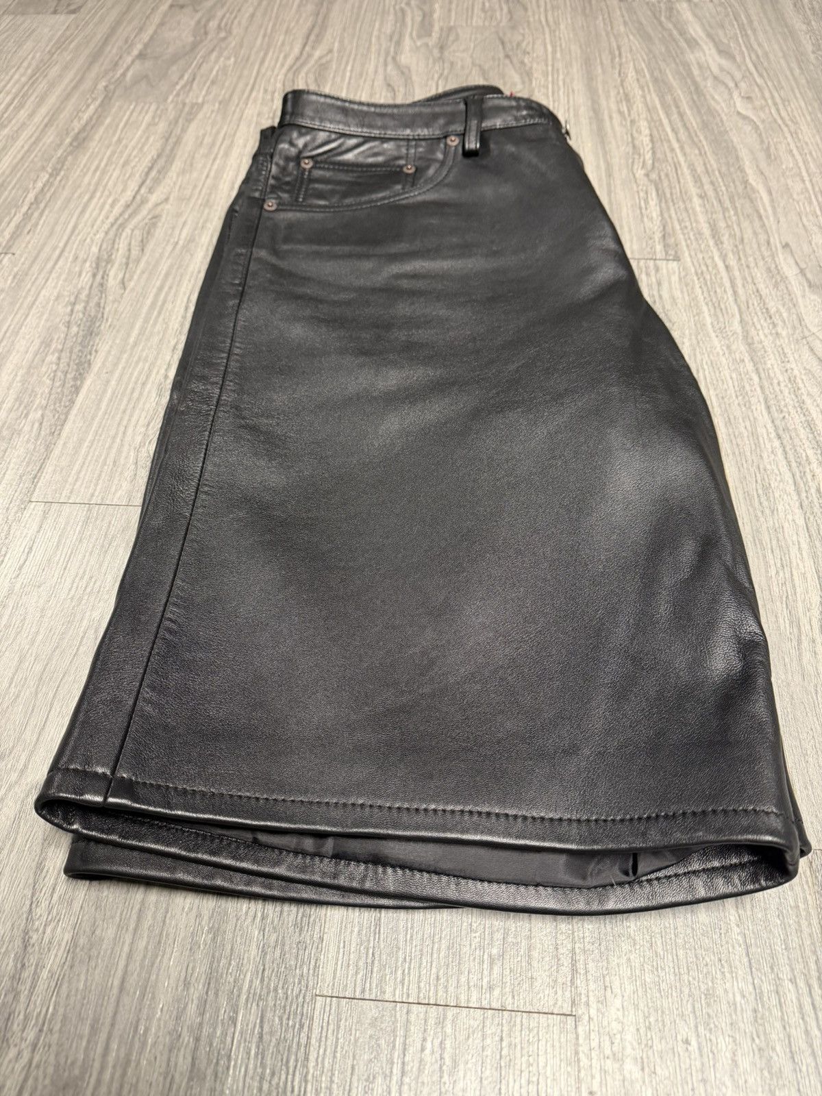 Supreme Supreme Leather Shorts Size US 32 / EU 48 - 4 Thumbnail