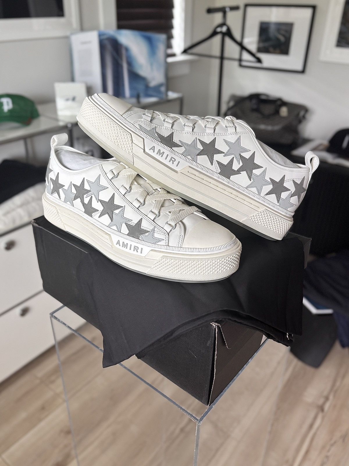 Amiri AMIRI | STAR PATCH LEATHER GREY SNEAKER LOGO Size US 15 / EU 48 - 1 Thumbnail