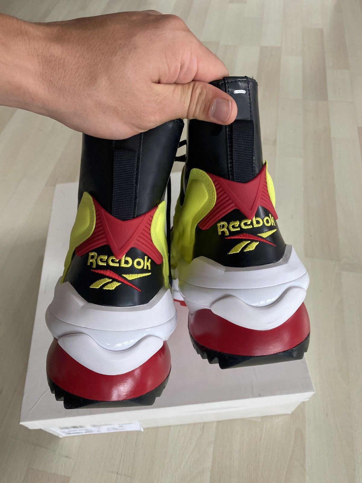 Maison Margiela × Reebok Maison Margiela x Reebok Tabi New With Box Sneakers Size US 8.5 / EU 41-42 - 4 Thumbnail