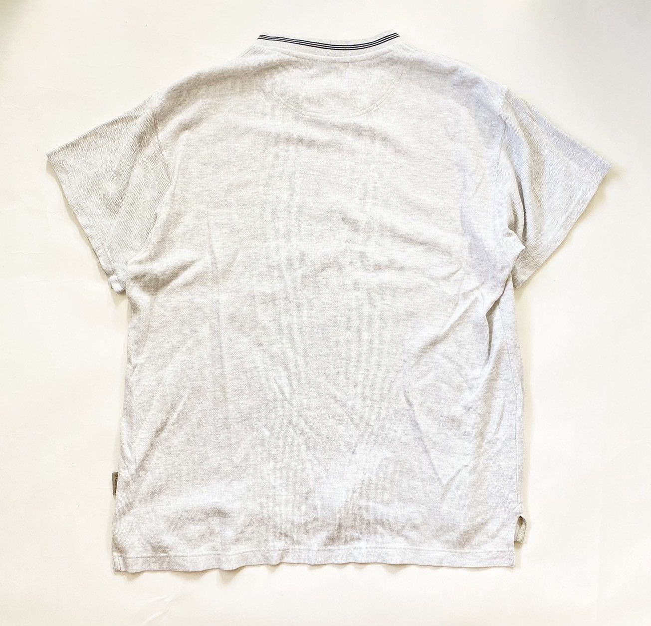 Columbia × Vintage Vintage Columbia V Neck Tee Size US XL / EU 56 / 4 - 6 Thumbnail