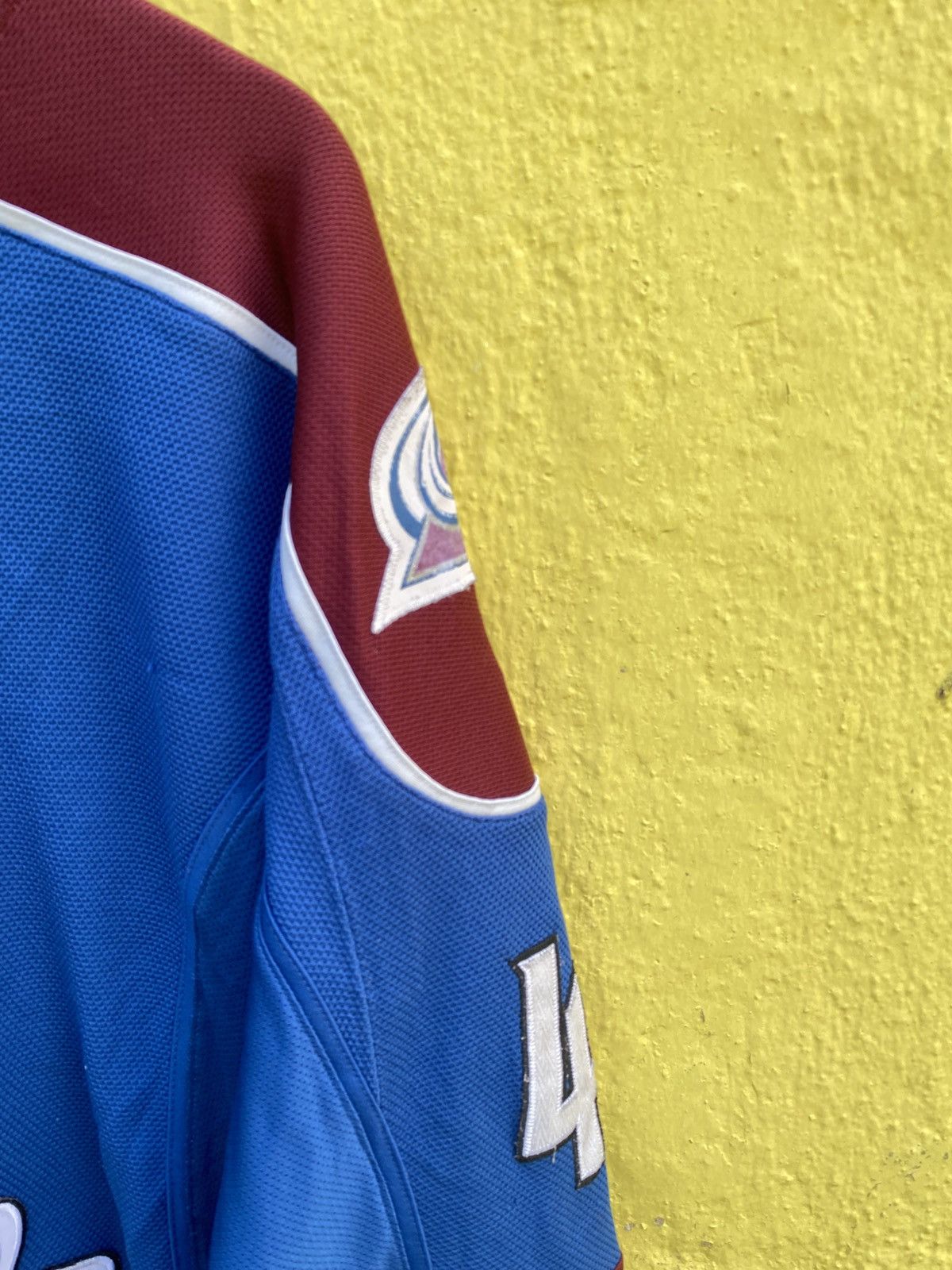 NHL × Reebok COLORADO AVALANCHE REEBOK JERSEY SIZE LARGE NHL Size US L / EU 52-54 / 3 - 7 Thumbnail
