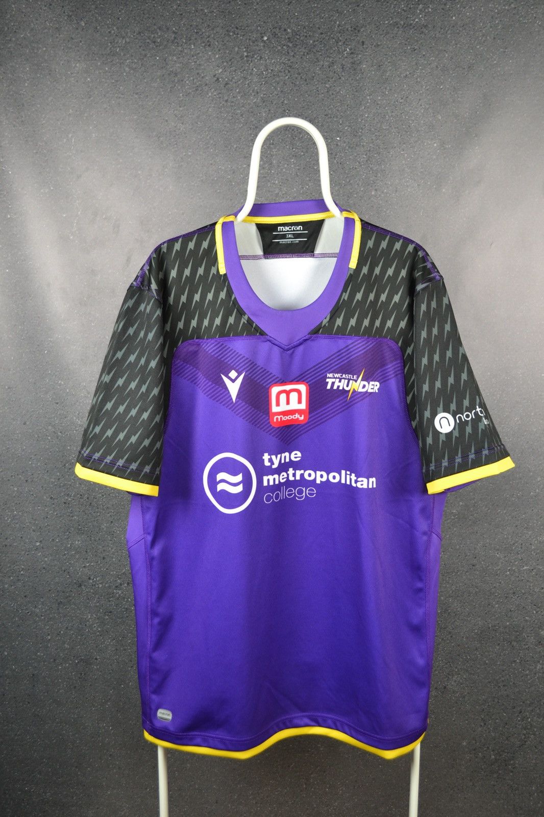 Macron Newcastle Thunder Home Rugby League Shirt Macron Jersey Size US XXL / EU 58 / 5 - 1 Thumbnail