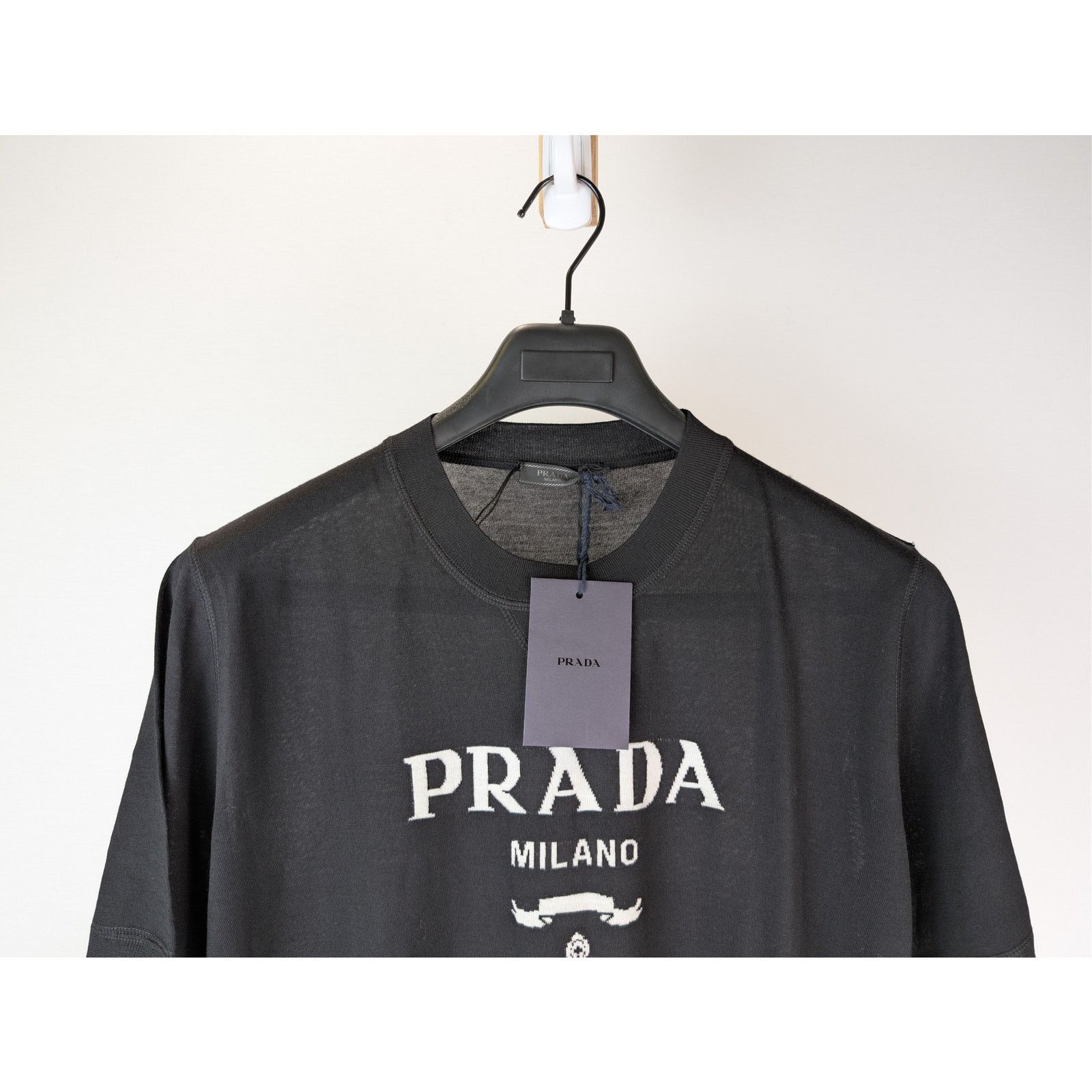 Prada o1rshd1 Logo Intarsia Short Sleeve Crewneck Sweater in Black Size US M / EU 48-50 / 2 - 3 Thumbnail