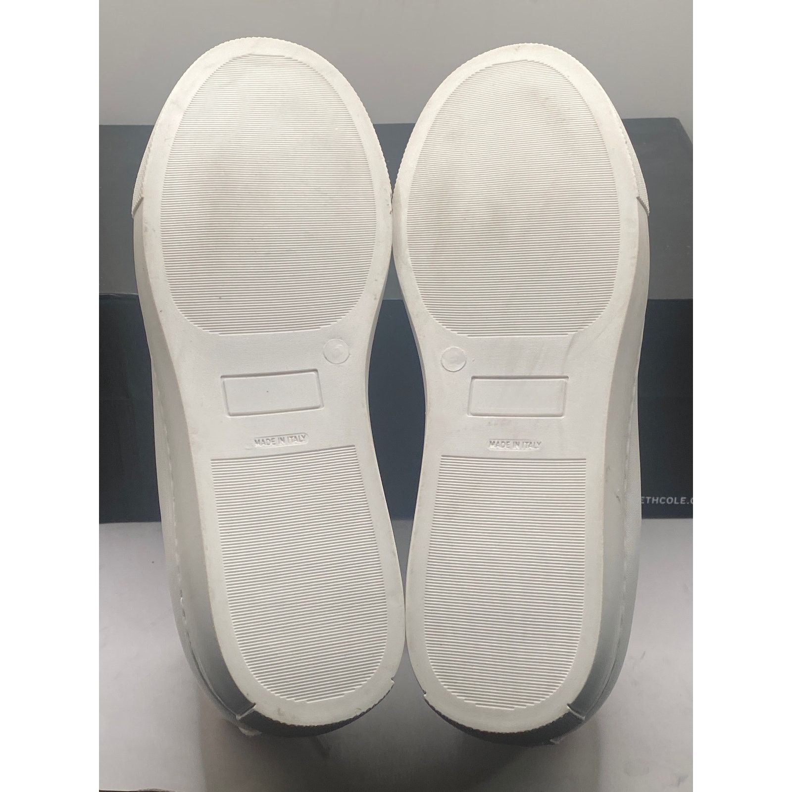 Bruno Magli Bruno Magli Daniel Low Top Sneaker (Men) Size 7 Size US 7 / EU 40 - 6 Thumbnail