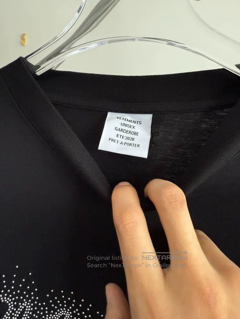 Vetements Vetements Logo Embellished Black Short Sleeve Size US S / EU 44-46 / 1 - 4 Thumbnail