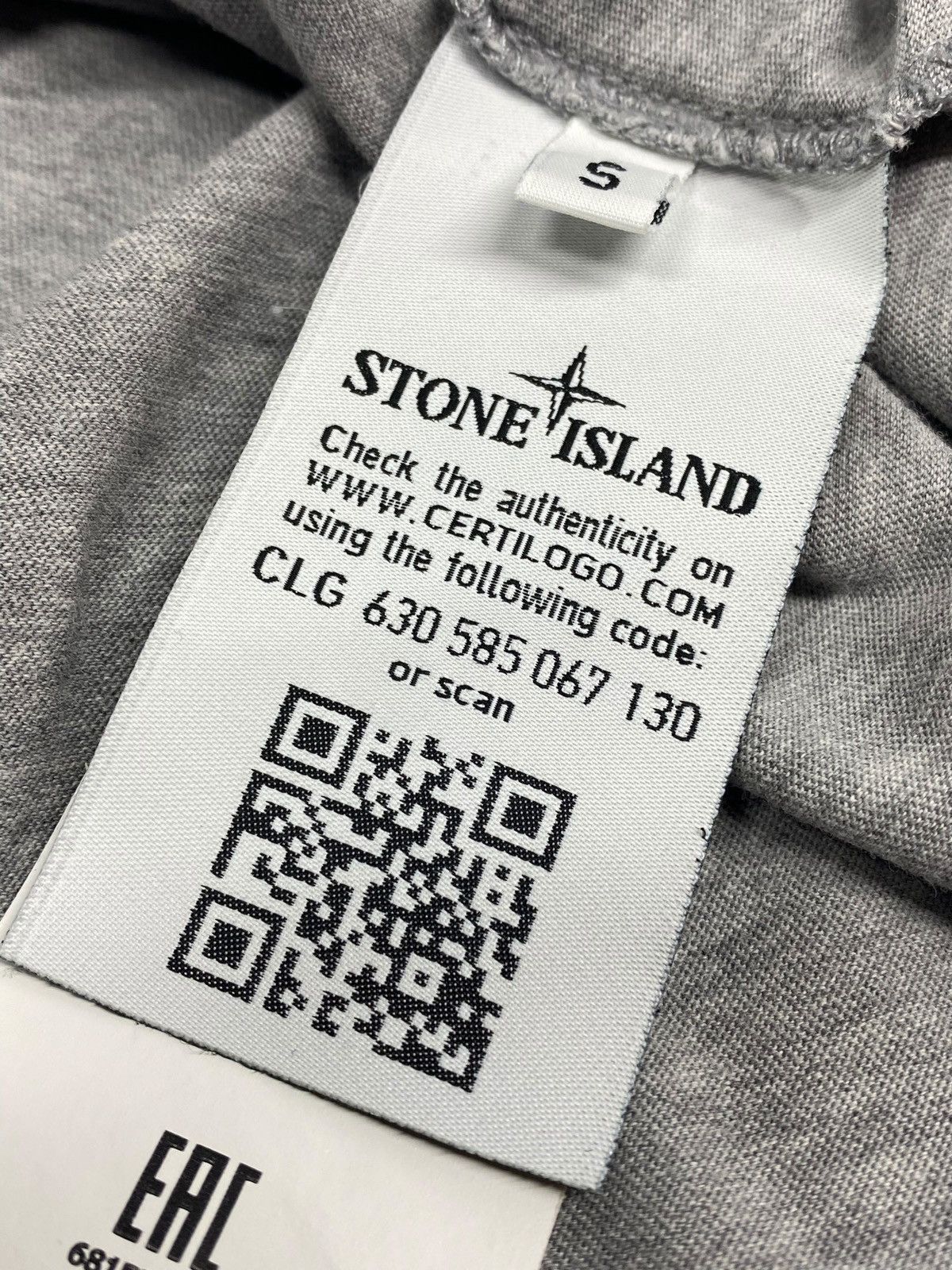 Stone Island 🔥 STONE ISLAND GREY BACK LOGO TEE Size US S / EU 44-46 / 1 - 10 Thumbnail