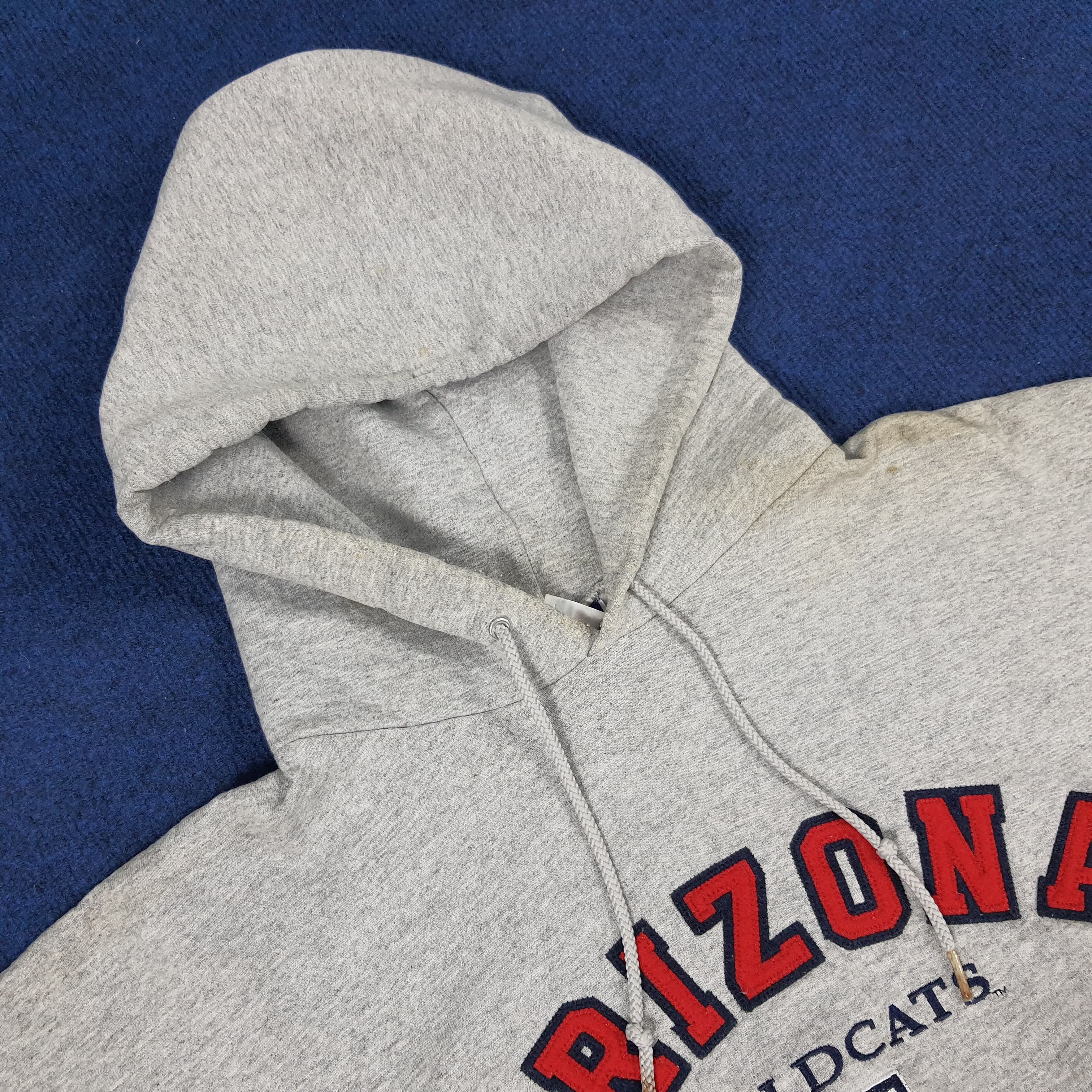 Champion × NBA × Vintage Vintage Champion Arizona Wildcats Basketball NBA Hoodie Size US XL / EU 56 / 4 - 4 Thumbnail