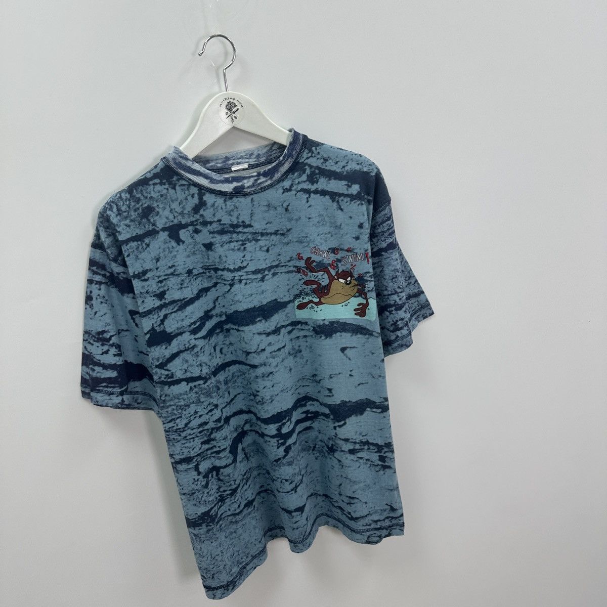 Vintage Vintage 90s Warner Bros Looney Tunes Taz Jump High tee y2k Size US M / EU 48-50 / 2 - 6 Thumbnail