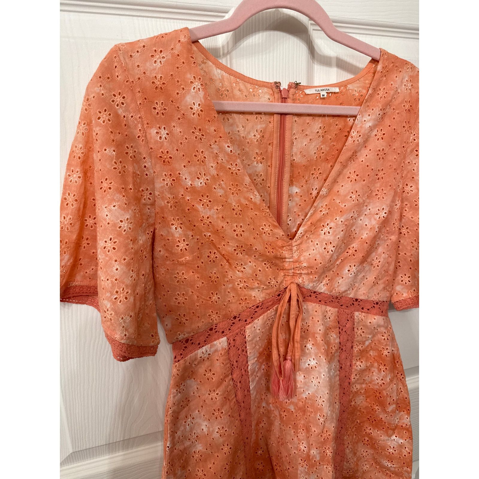 REVOLVE Revolve Tularosa Monroe Eyelet Romper Coral/Orange Tie-Dye,M Size M / US 6-8 / IT 42-44 - 4 Thumbnail