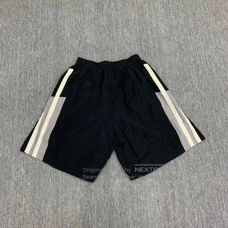 Balenciaga Balenciaga Black Side Stripe Shorts. Size US 30 / EU 46 - 2 Thumbnail