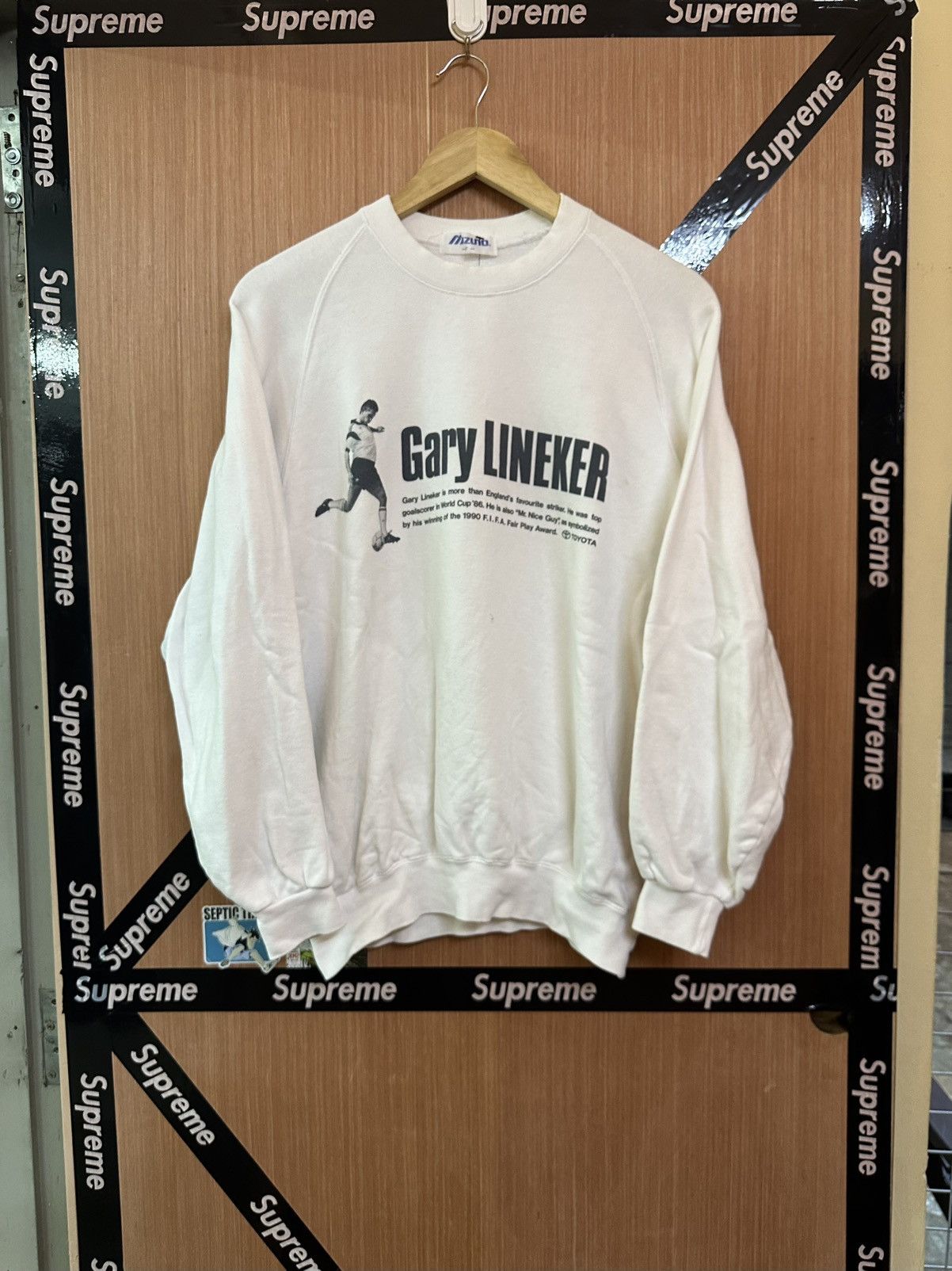 Mizuno Vintage 90's Gary Winston Lineker Sweatshirts Size US L / EU 52-54 / 3 - 1 Thumbnail