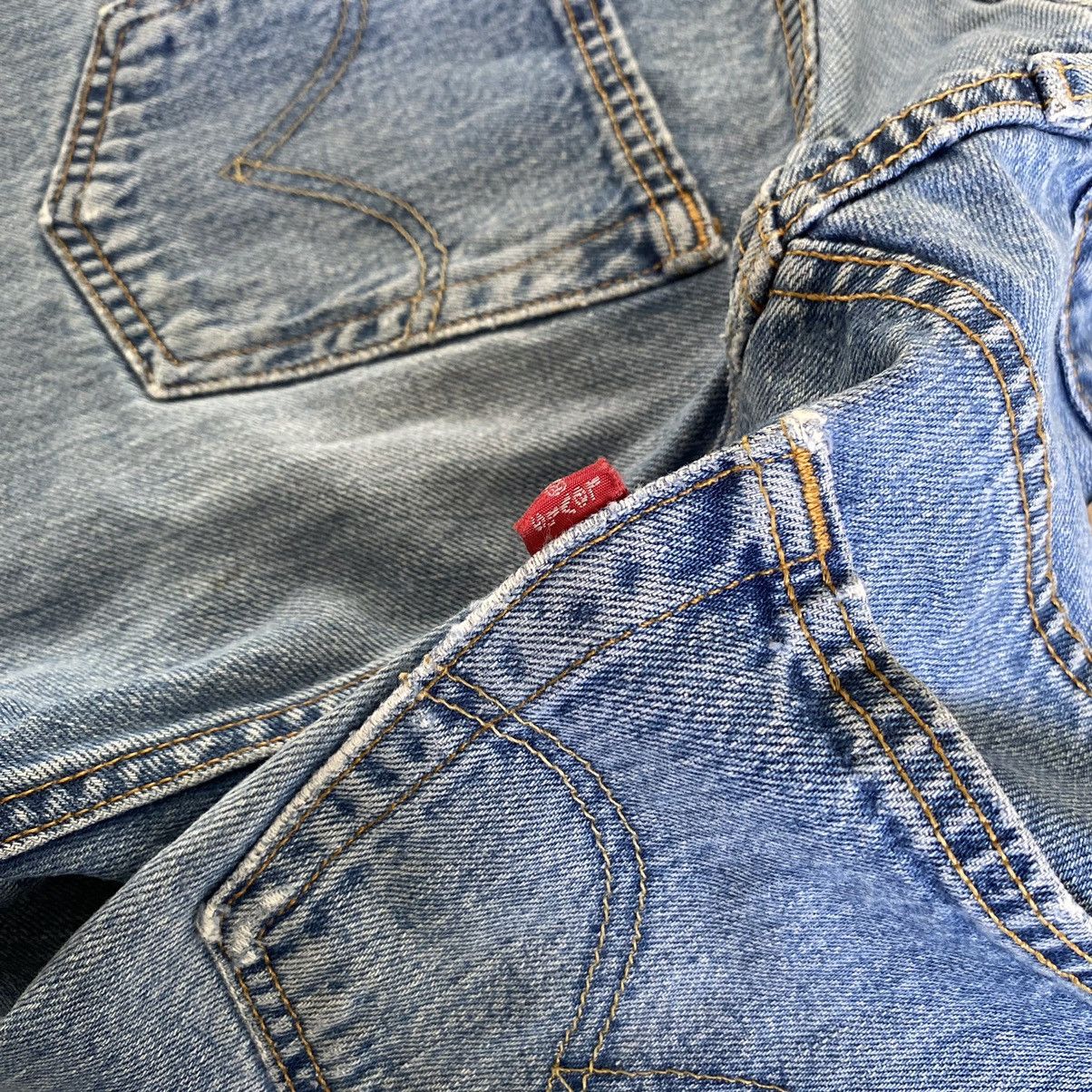 Levi's Vintage Levis 501 Stonewashed Powder Blue Denim Jeans Size US 30 / EU 46 - 22 Thumbnail