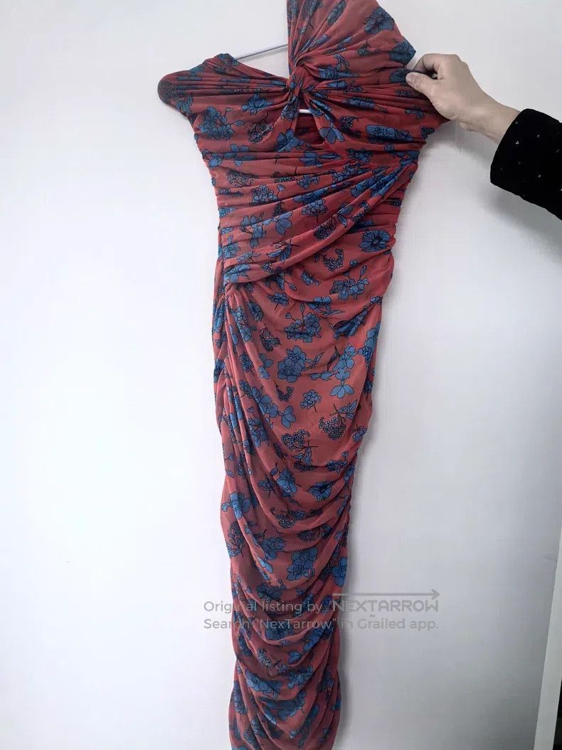 Versace Versace dress Size XS / US 0-2 / IT 36-38 - 1 Thumbnail