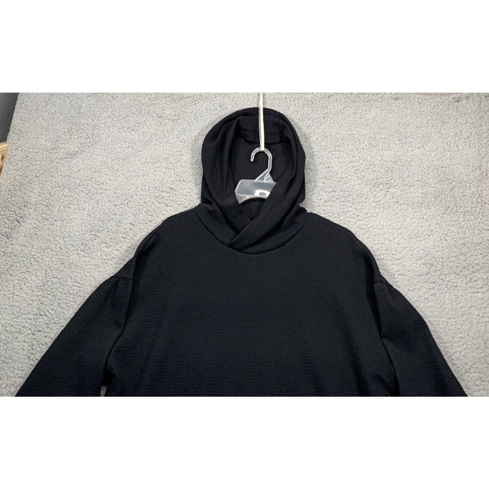 Vintage All in Motion Women's Cropped Hooded Sweatshirt XXL Black Relaxed Fit Sweatshirt Size XXL / US 16-18 / IT 52-54 - 2 Thumbnail