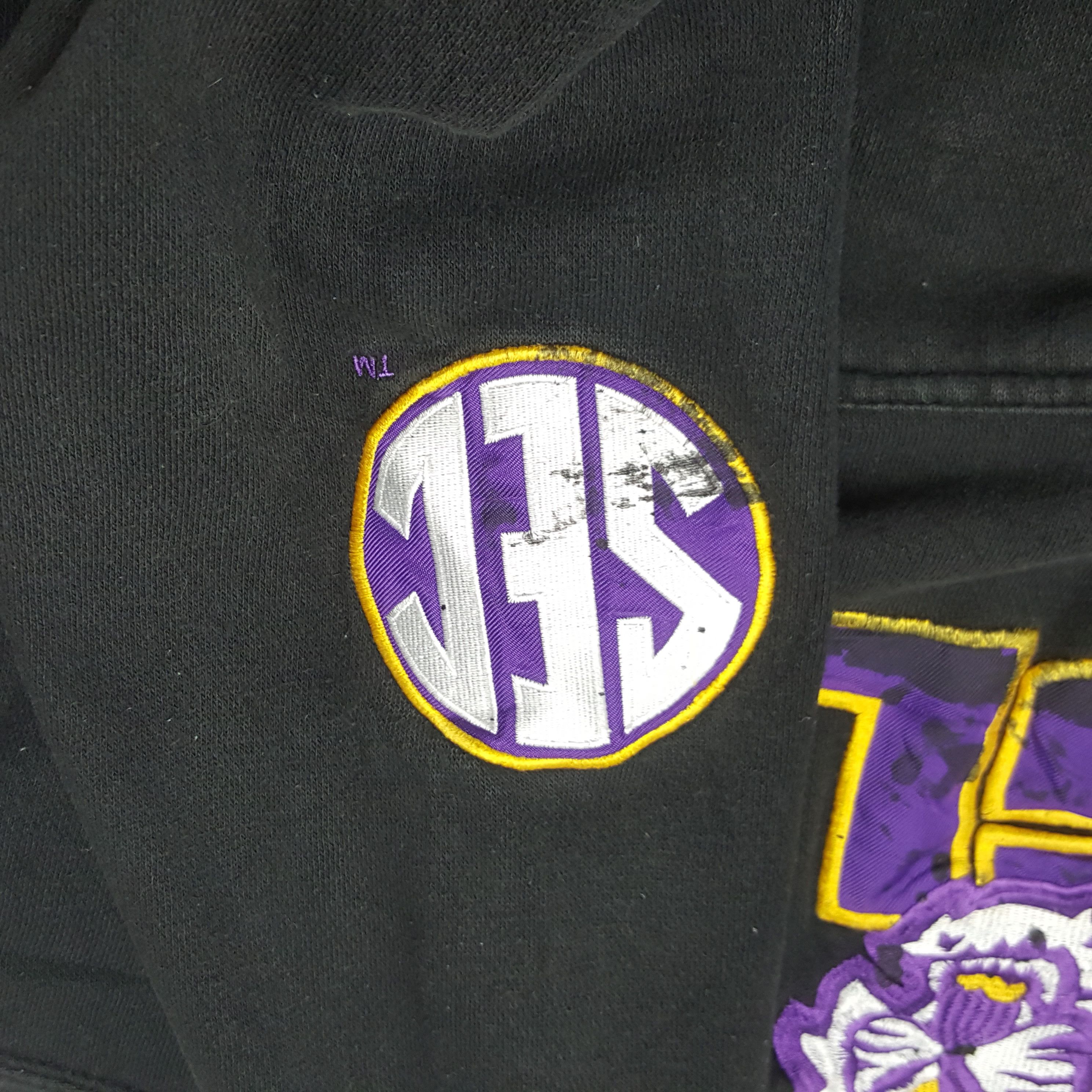 Vintage Vintage LSU Sweatshirt Hoodies Size US XL / EU 56 / 4 - 8 Thumbnail