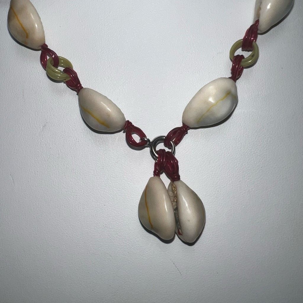 Vintage Vintage Genuine Shell and Plastic Link Necklace Size ONE SIZE - 2 Thumbnail