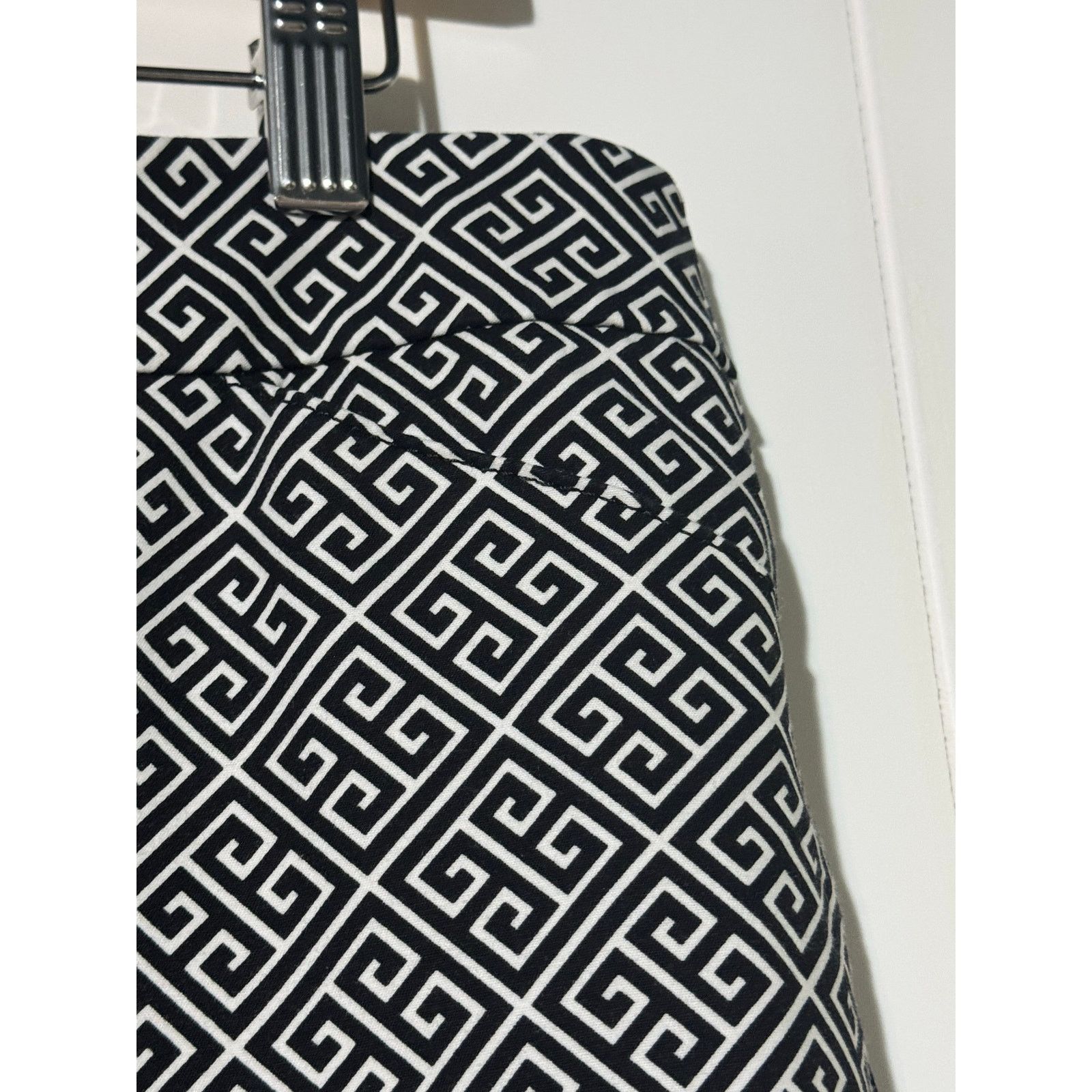 White House Black Market White House Black Market Modern Cropped Pants 14R Size 36" / US 14 / IT 50 - 6 Thumbnail