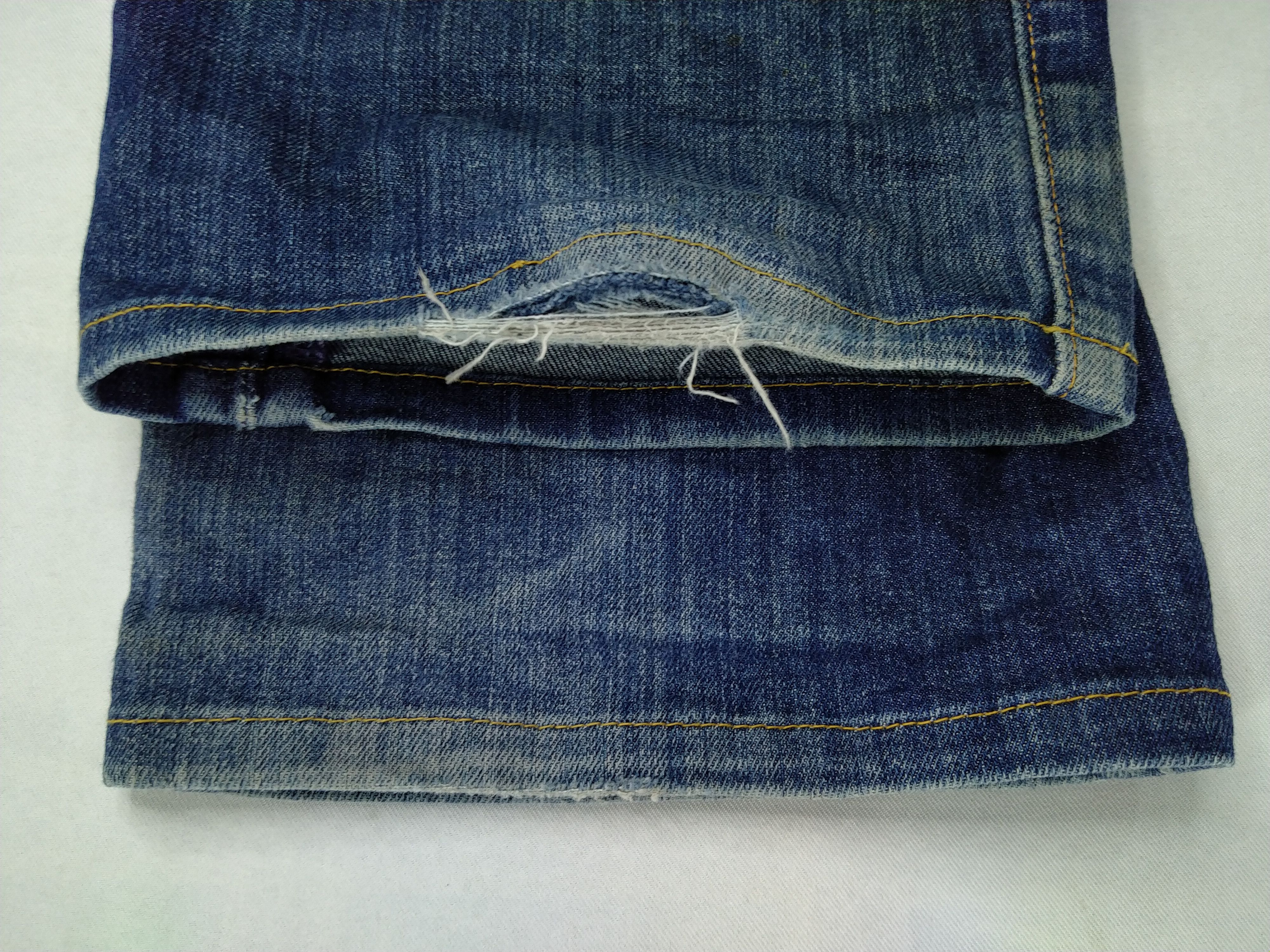 Levi's Levi's 502 Distressed 35x30.5 Denim -JN320 Size US 35 - 14 Thumbnail
