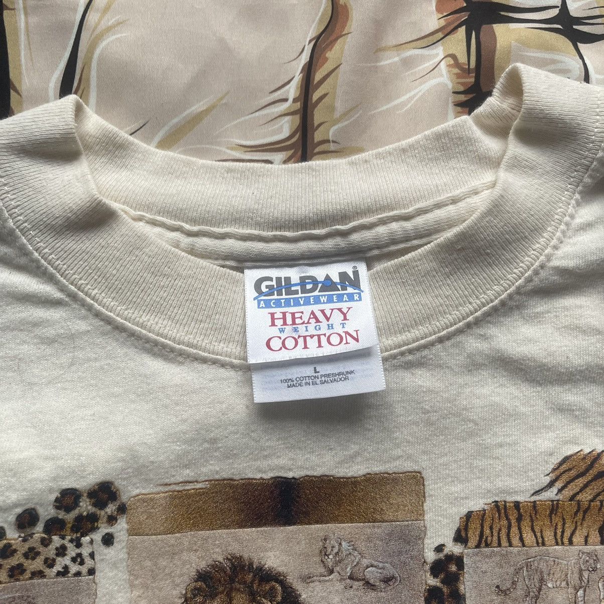 Gildan 1990’s Vintage Cheetah Lion Tiger Cream T-Shirt Size US L / EU 52-54 / 3 - 3 Thumbnail
