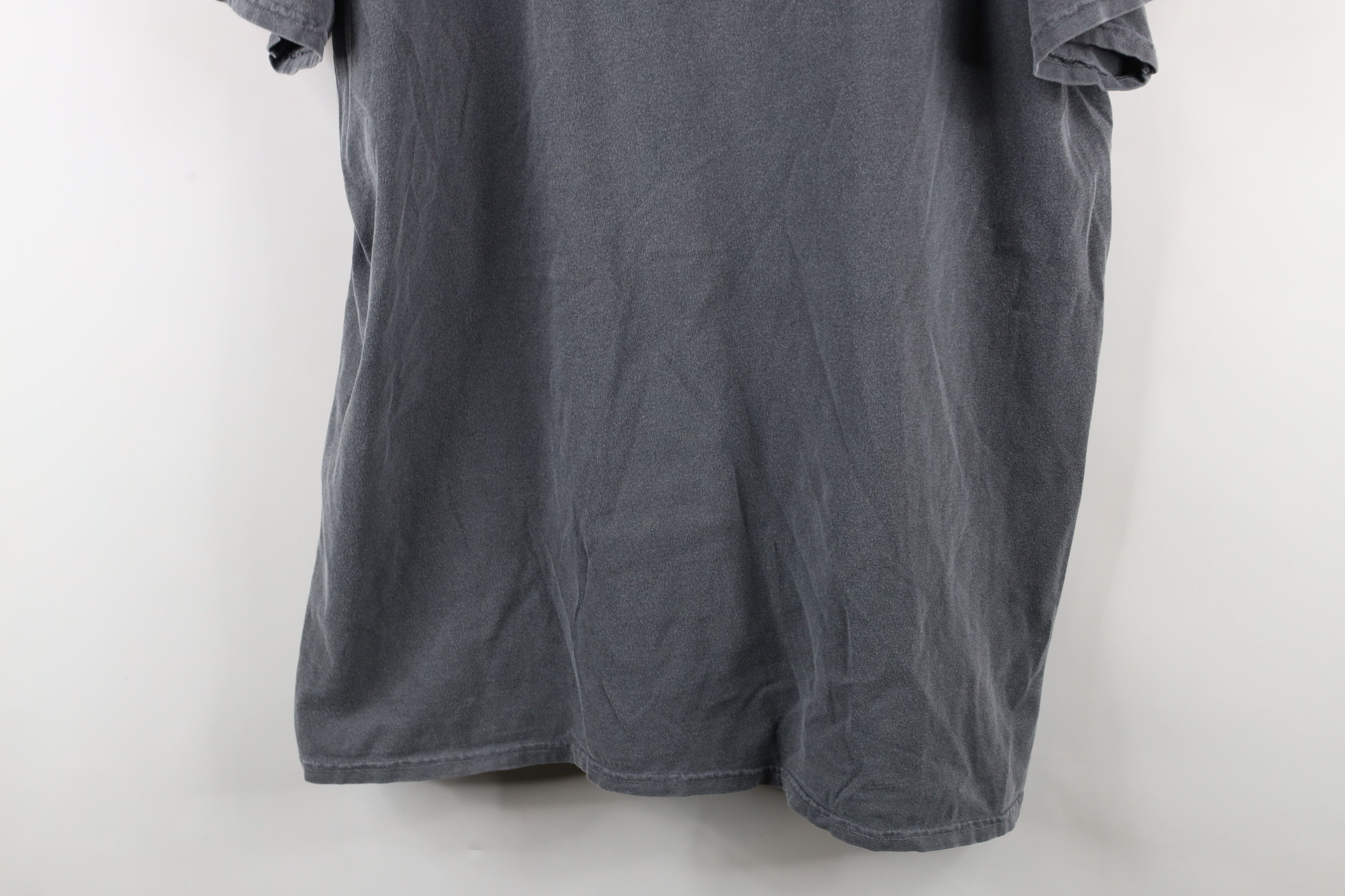 Vintage Vintage 90s He Who Dies With The Most Tools Wins T-Shirt Size US XXL / EU 58 / 5 - 3 Thumbnail