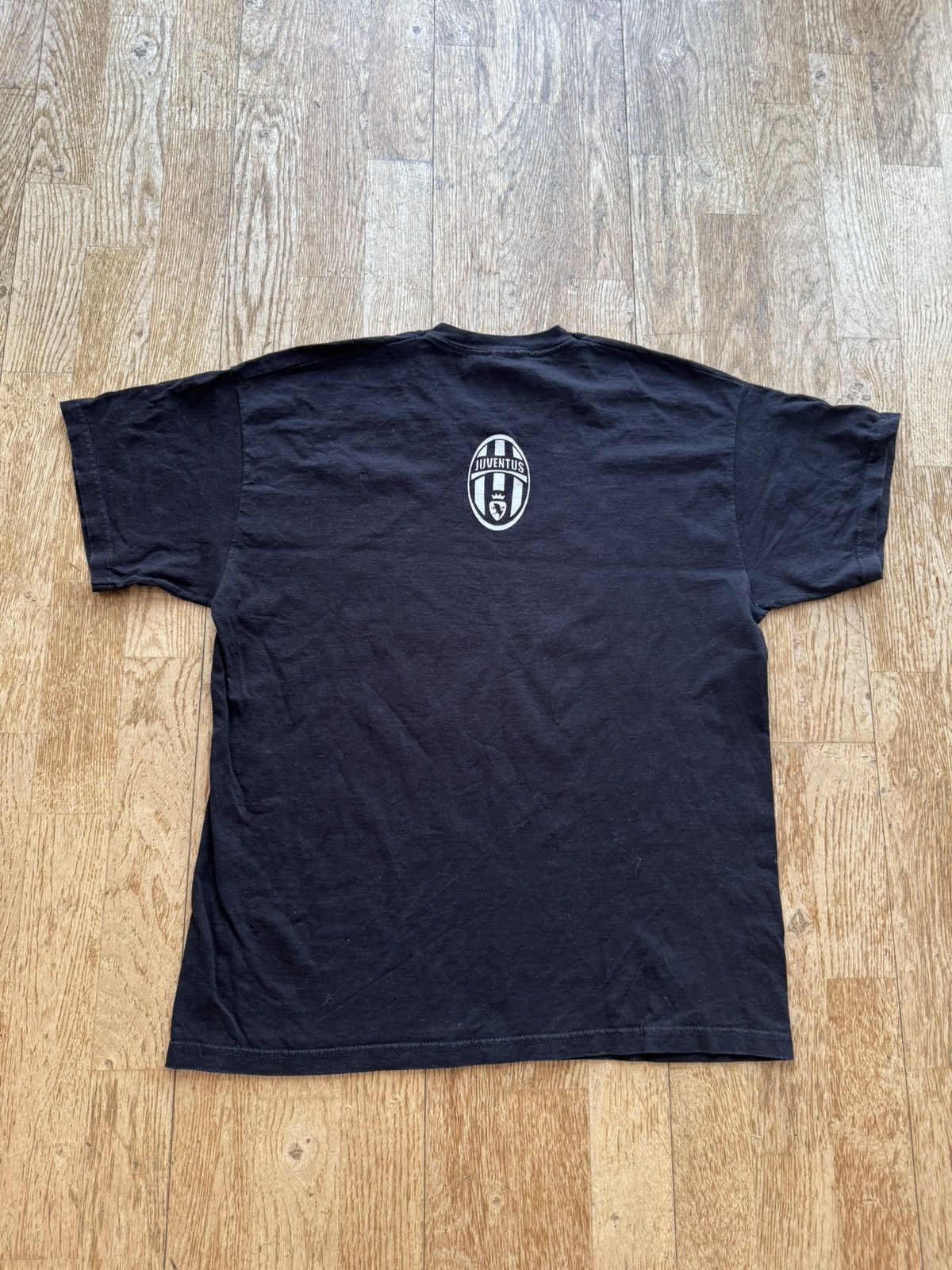 Vintage VINTAGE JUVENTUS TORINO ITALY SERIA A FOOTBALL TEE SHIRT Size US M / EU 48-50 / 2 - 2 Thumbnail