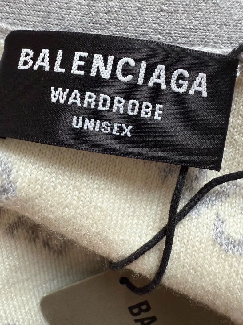 Balenciaga Balenciaga Full-printed barrage logo long-sleeved sweater Size US S / EU 44-46 / 1 - 3 Thumbnail