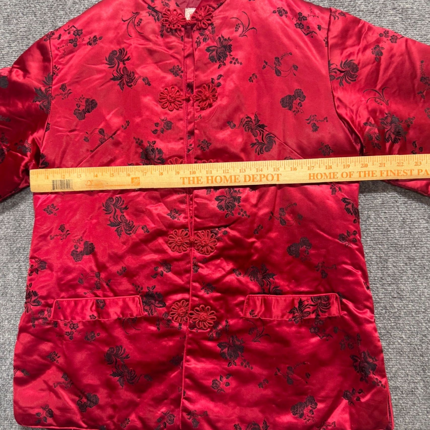 The Unbranded Brand VINTAGE Kimono Shirt Men's M Red Floral Embroidered Button Up Traditional Japanese Style Distressed Size ONE SIZE - 6 Thumbnail