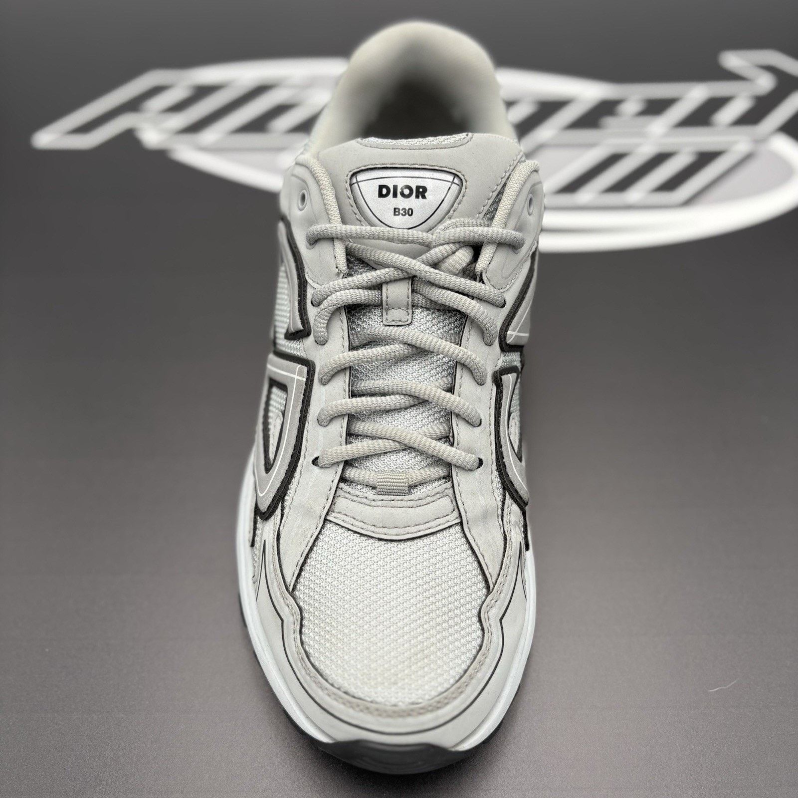 Dior B30 Reflective Sneaker ' Gray ' GREAT CONDITION!