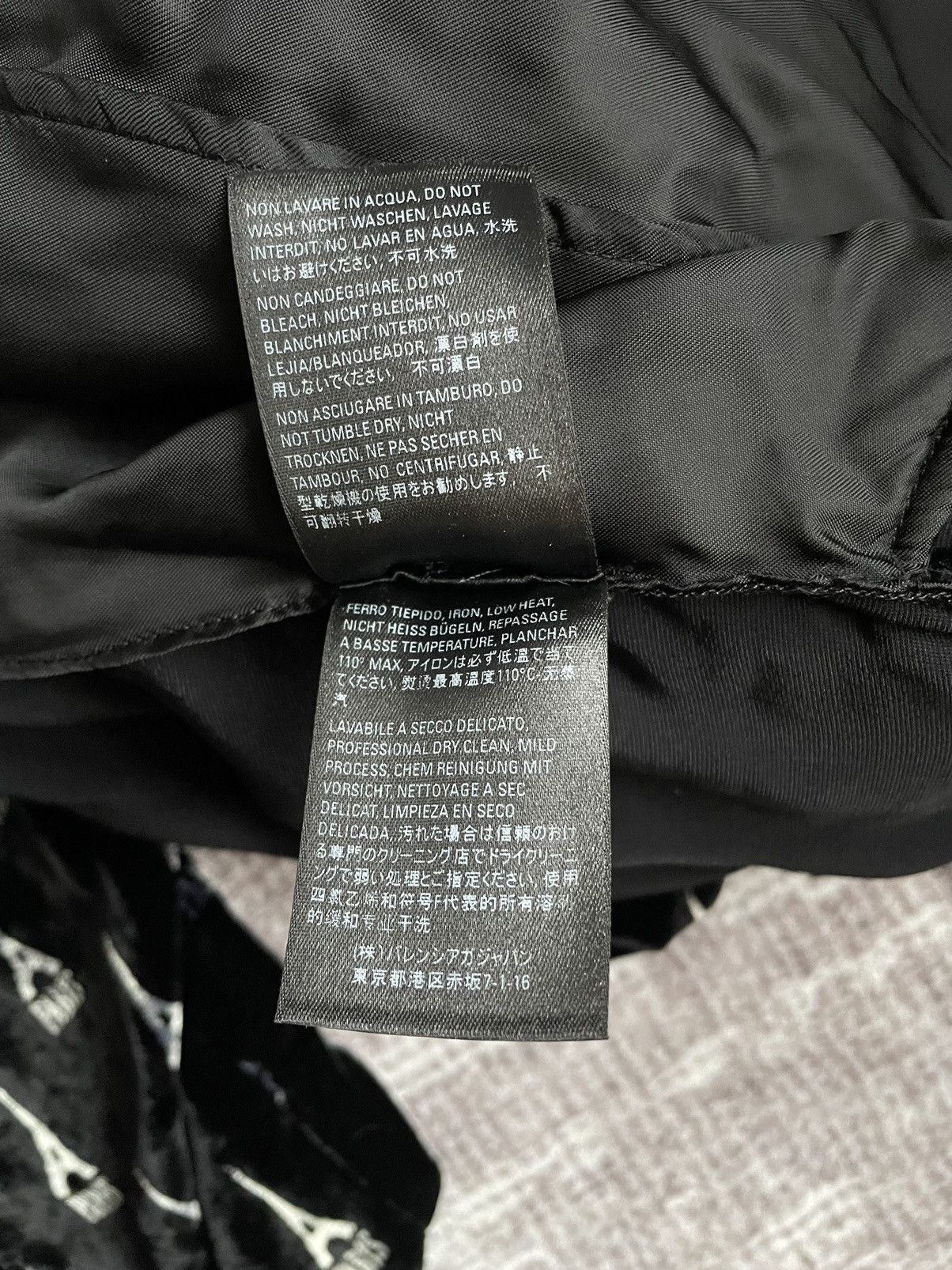 Balenciaga Balenciaga FW19 Eiffel Tower Silk Pajama Pants Size US 32 / EU 48 - 11 Thumbnail
