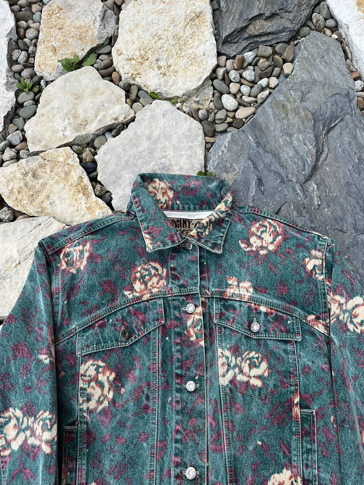 Vintage Vintage Jonny-q y2k all over print cropped denim jacket Size US M / EU 48-50 / 2 - 4 Thumbnail