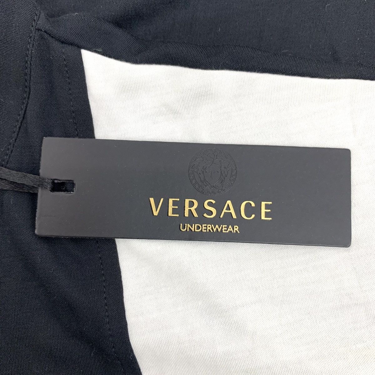 Versace Versace Block Logo Print Button Short Sleeve T-shirt K26WX Size US L / EU 52-54 / 3 - 7 Thumbnail