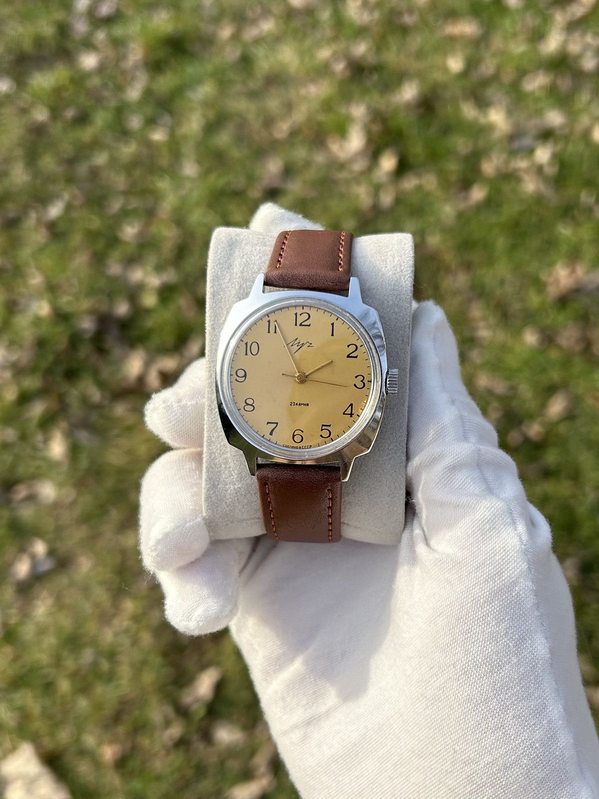 Vintage Vintage Watch Luch Soviet USSR Mechanical Retro 1980s Size ONE SIZE - 2 Thumbnail