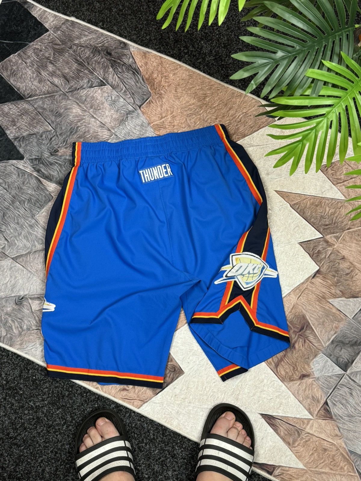 NBA Adidas NBA shorts 🩳 OKC size L Size US 34 / EU 50 - 4 Thumbnail