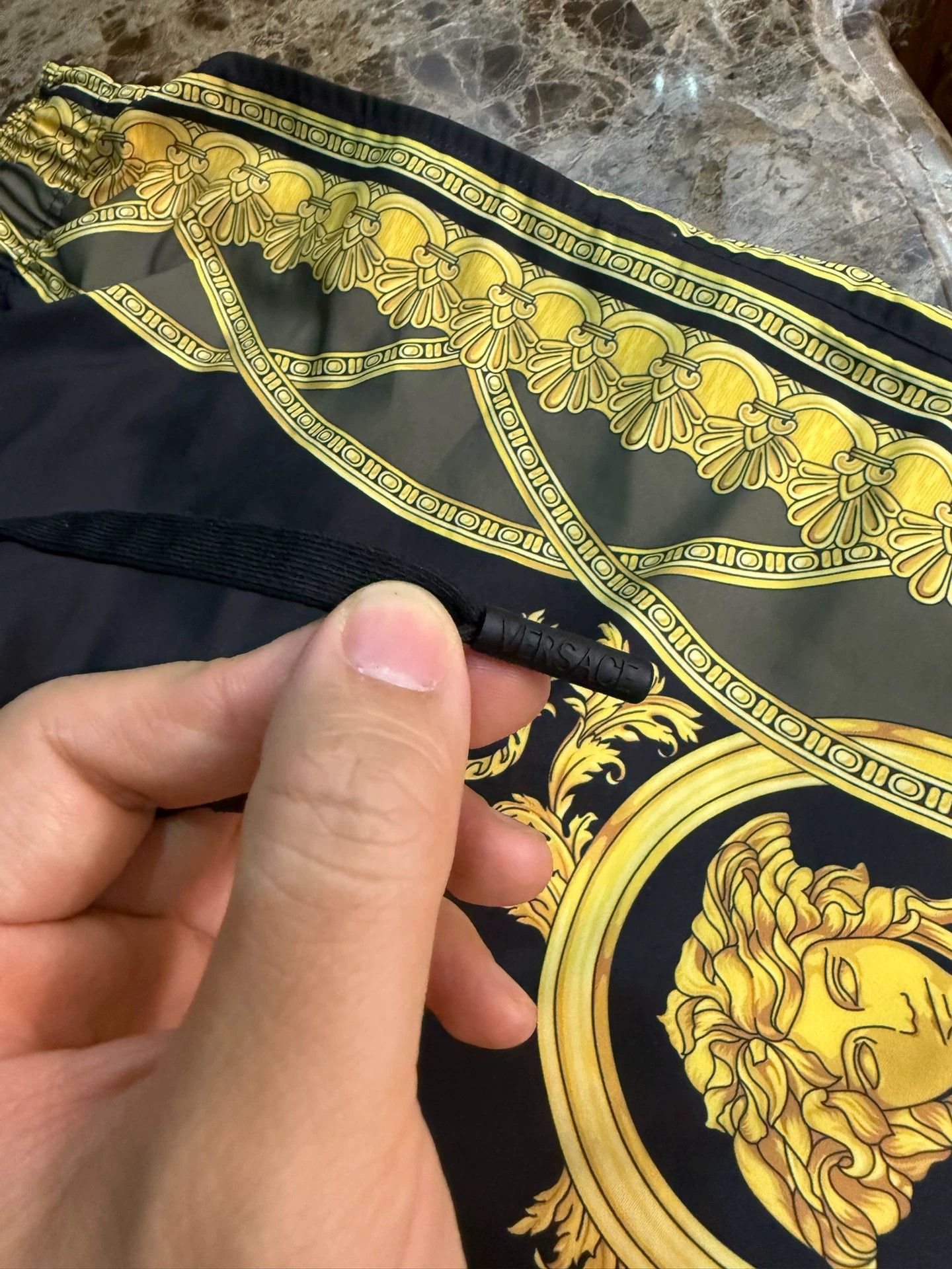 Versace Versace Classic Black & Gold Logo Shorts Size 5 Size US 29 - 4 Thumbnail