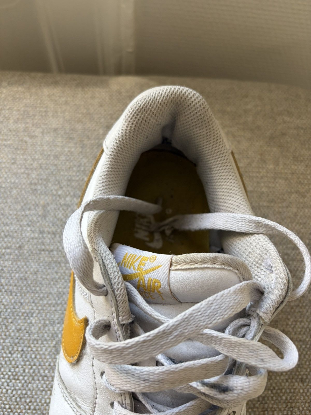 Nike Nike air force 1 gumsole yellow swoosh Size US 9.5 / EU 42-43 - 9 Thumbnail