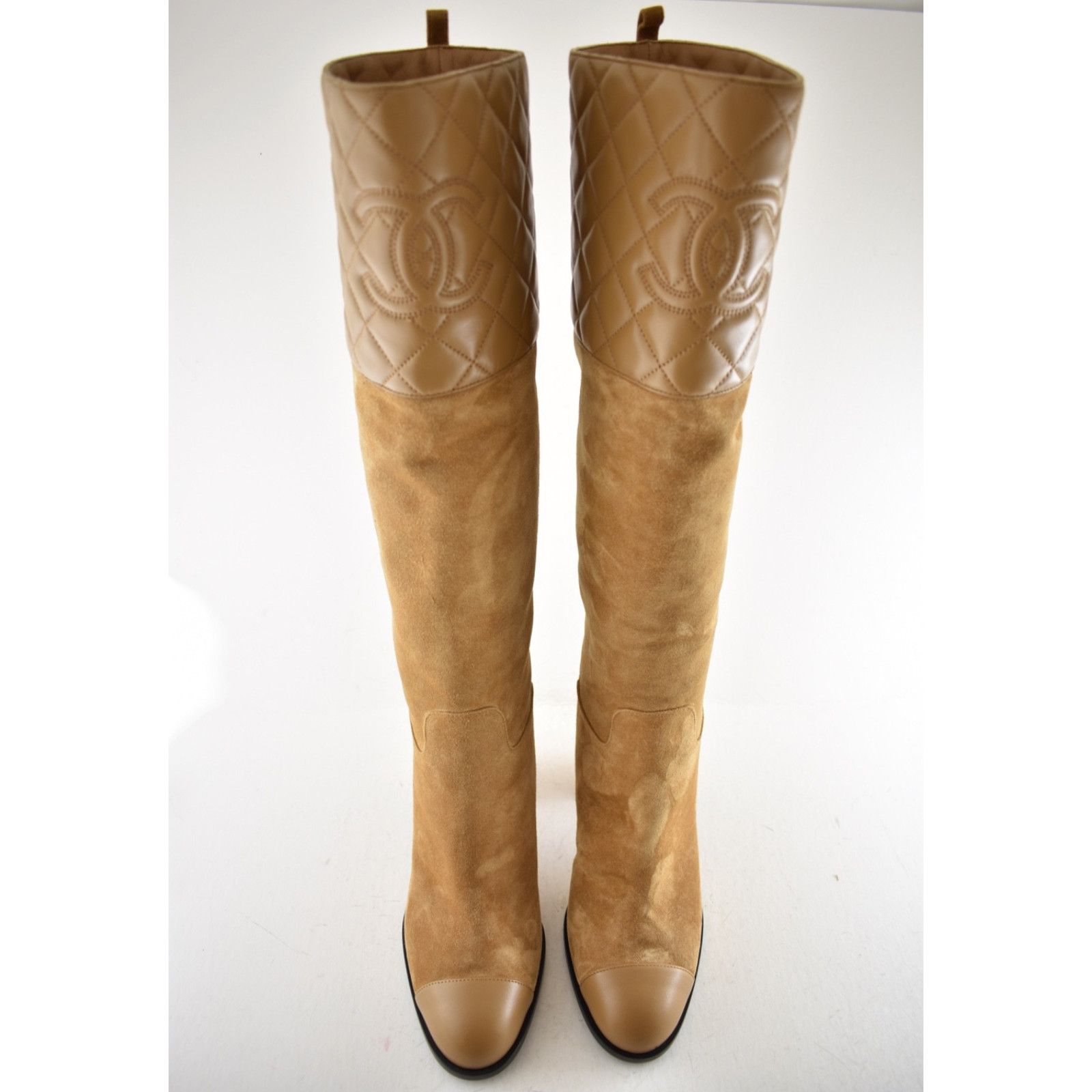 Chanel Chanel 23B Suede Quilted Leather CC Knee High Boots 39.5 Size US 9.5 / IT 39.5 - 7 Thumbnail
