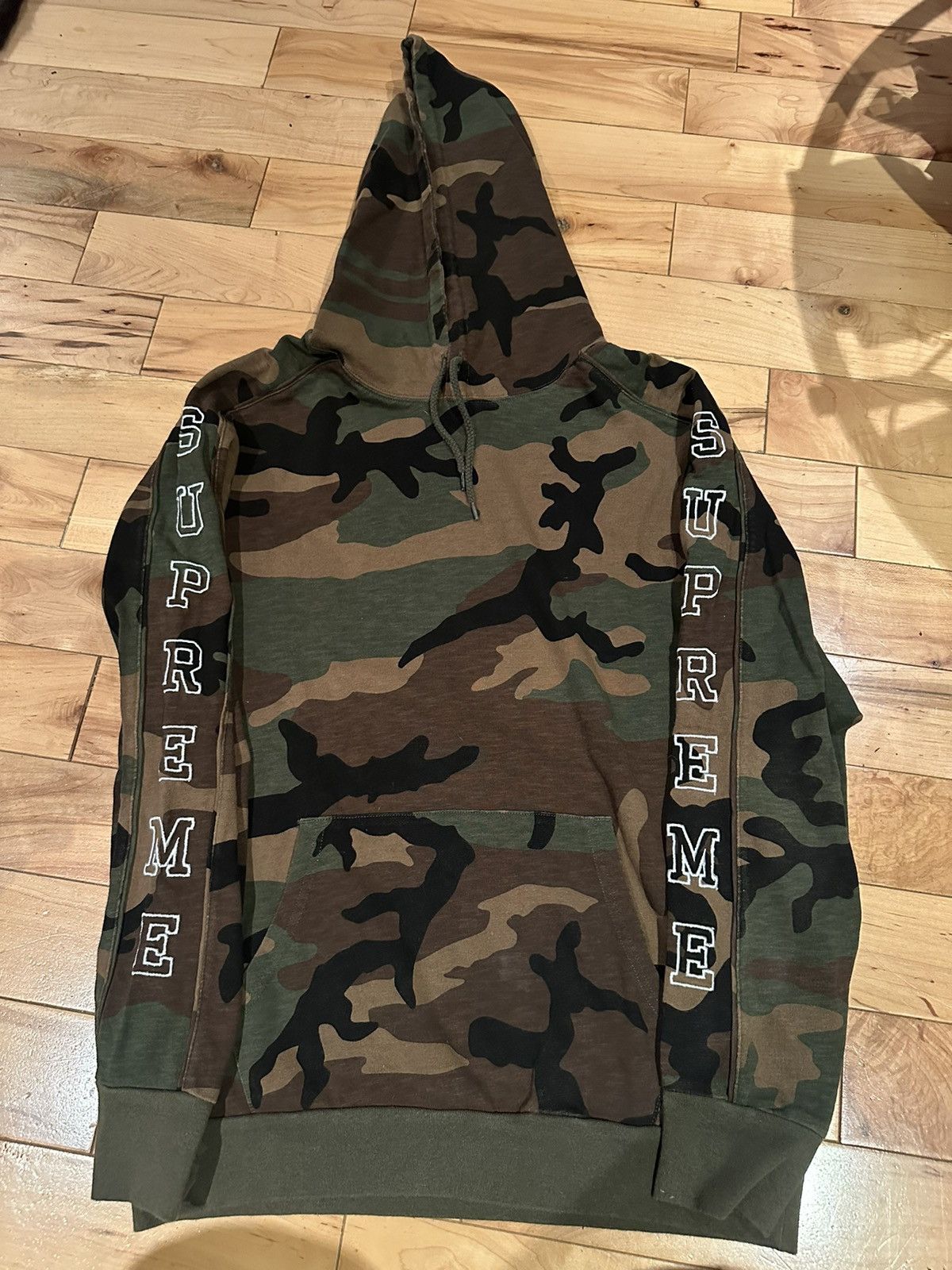 image of Supreme Woodland Camo Outline Sleeve Logo Hoodie Lightweight, Men's (Size Small)