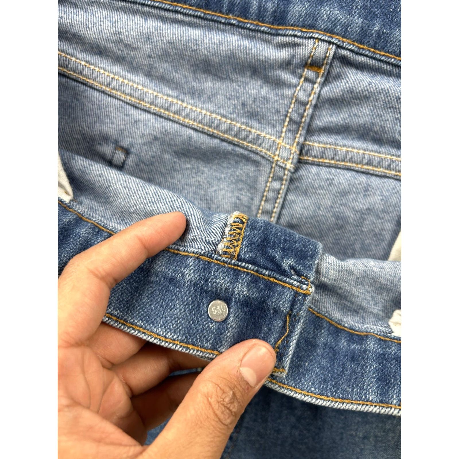 Levi's VINTAGE Levi's Jeans Mens 38X31 Blue Denim Relaxed Boot Cut 90s USA Black Tab Size US 38 / EU 54 - 8 Thumbnail