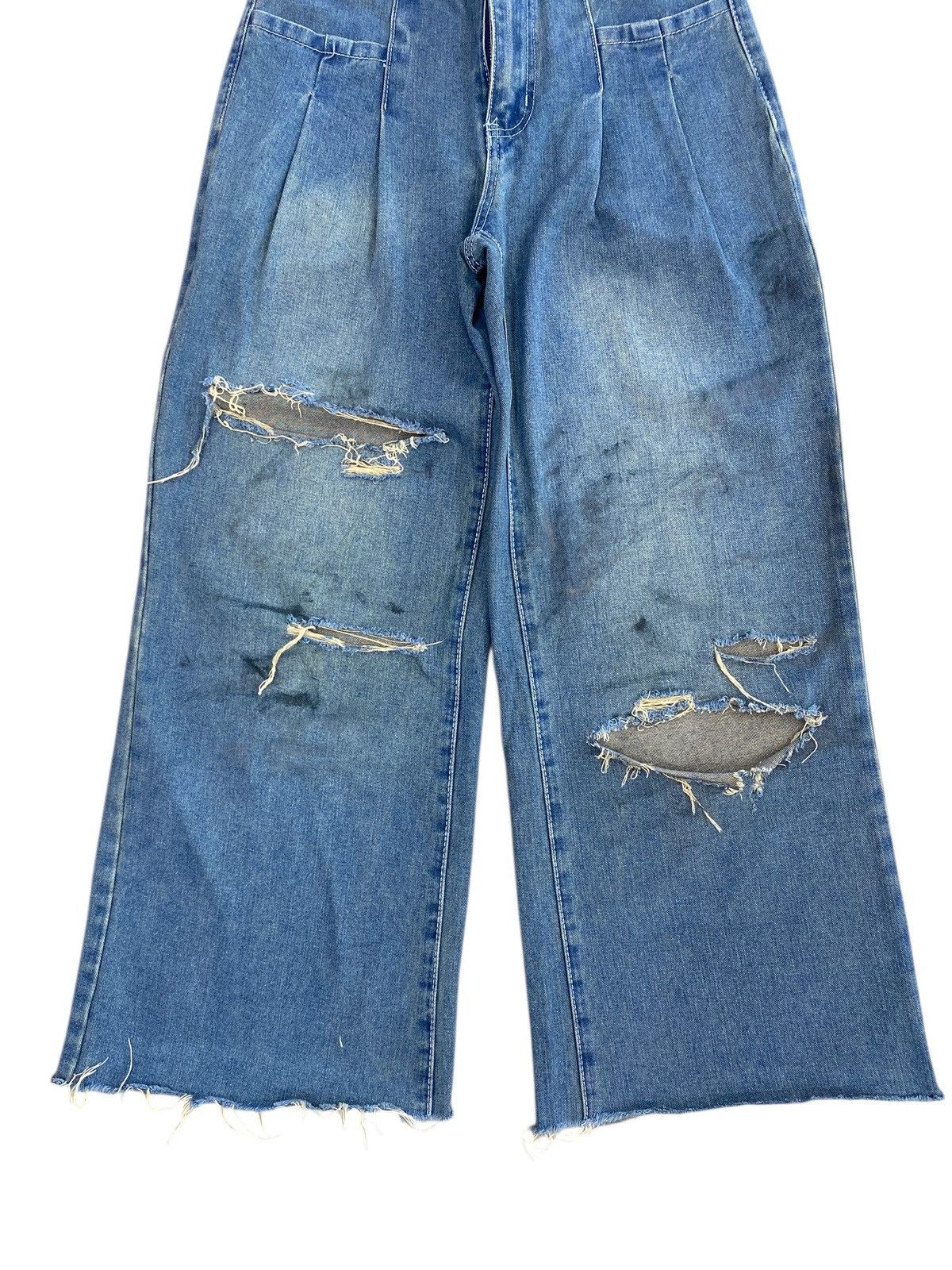 Other Dazy Distressed Hairy Leg Style Baggy Jeans Size US 27 - 9 Thumbnail