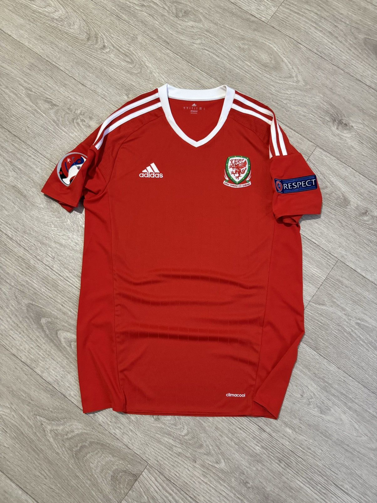 Adidas 🔷Adidas Wales 2016/17 Soccer jersey🔷 Size US M / EU 48-50 / 2 - 1 Thumbnail