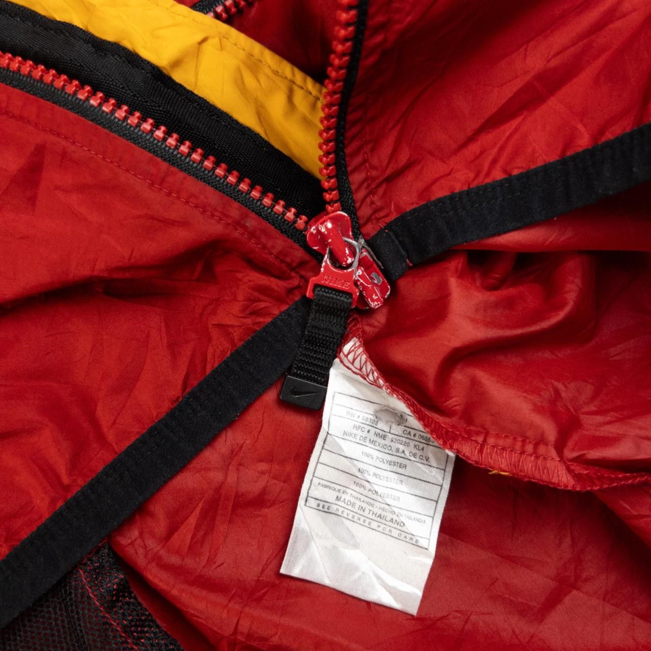 Nike ACG Vintage Nike ACG Lightweight Zip Up Jacket Size L Size US L / EU 52-54 / 3 - 7 Thumbnail