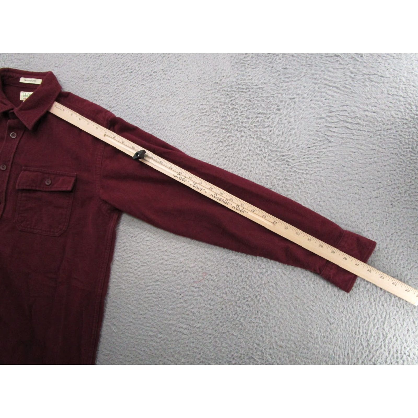 Vintage LL Bean Mens Maroon Burgundy Chamois Flannel Heavyweight Outdoor Pockets Size LT Shirt Big & Tall Red Cotton Flannel Button-Up Outdoor Mens Size US L / EU 52-54 / 3 - 7 Thumbnail