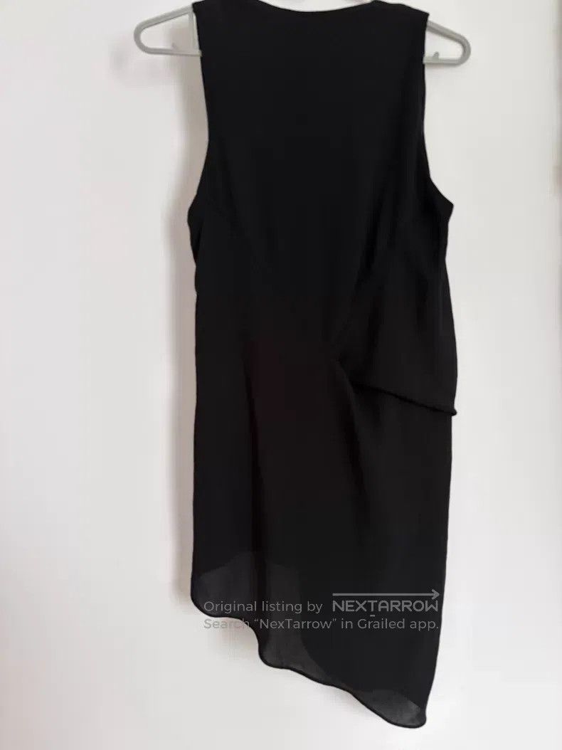 Helmut Lang Helmut Lang Black sleeveless irregular minimal cut top Size S / US 4 / IT 40 - 2 Thumbnail