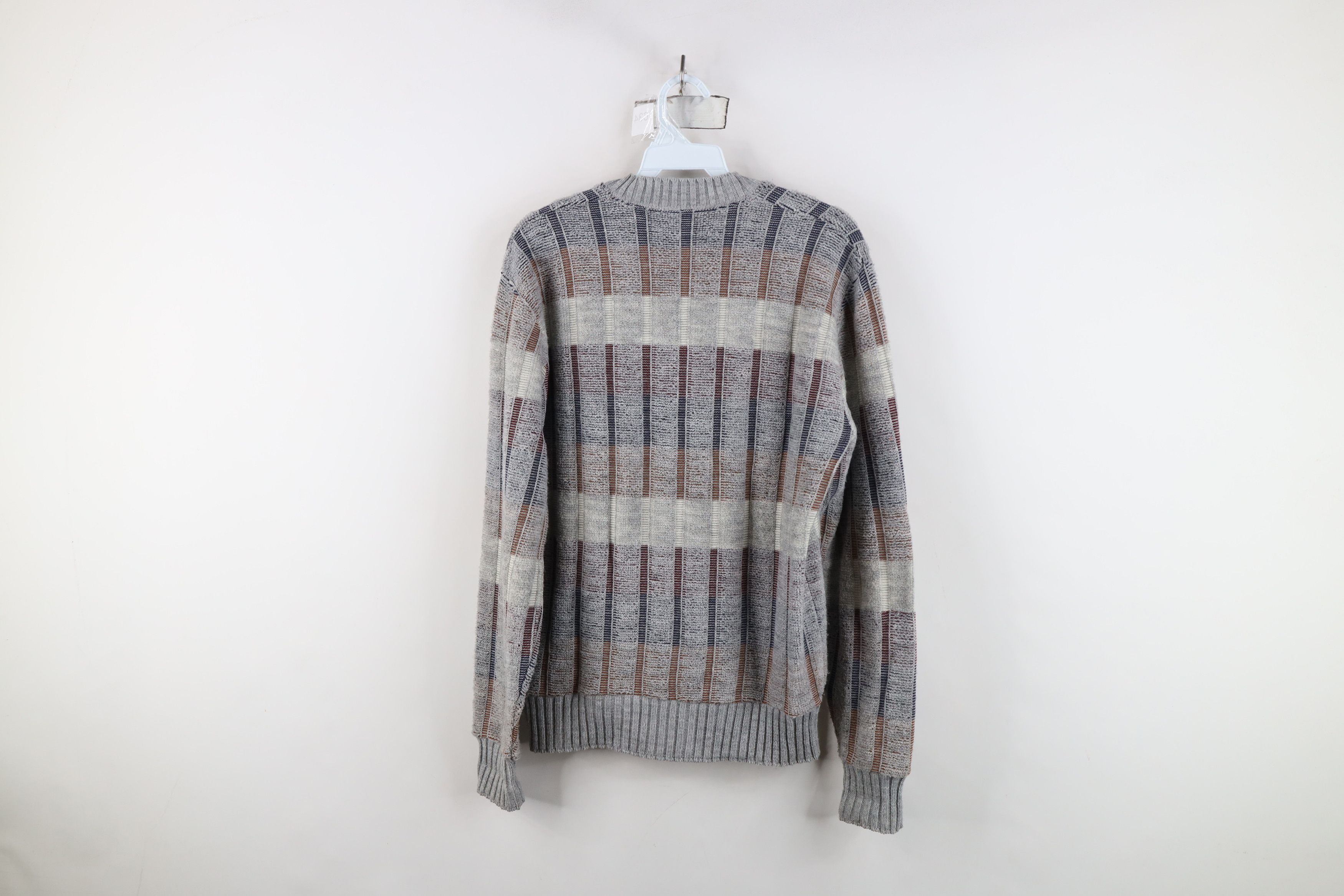 Vintage Vintage 70s Streetwear Textured Fleece Knit V-Neck Sweater Size US M / EU 48-50 / 2 - 8 Thumbnail