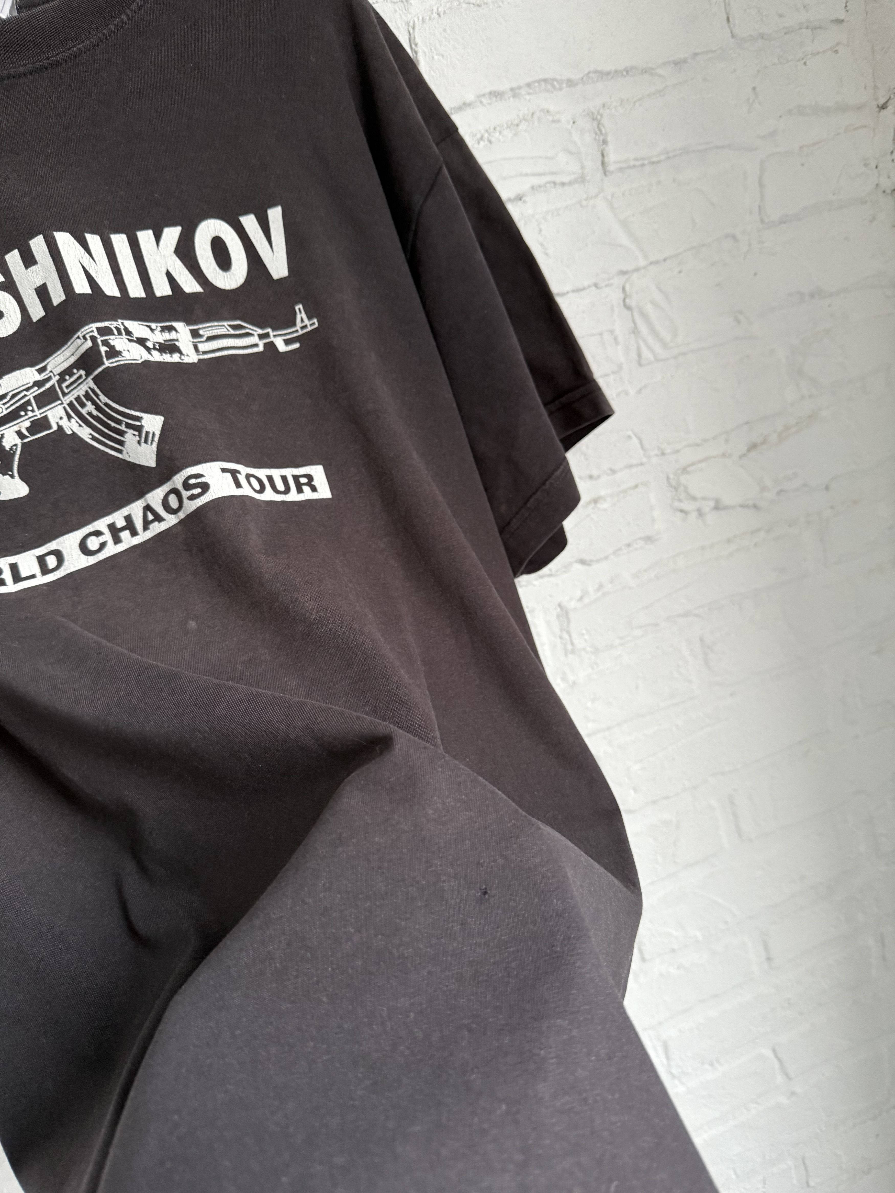 Band Tees Vintage Kalashnikov world chaos tour t-shirt Size US L / EU 52-54 / 3 - 8 Thumbnail