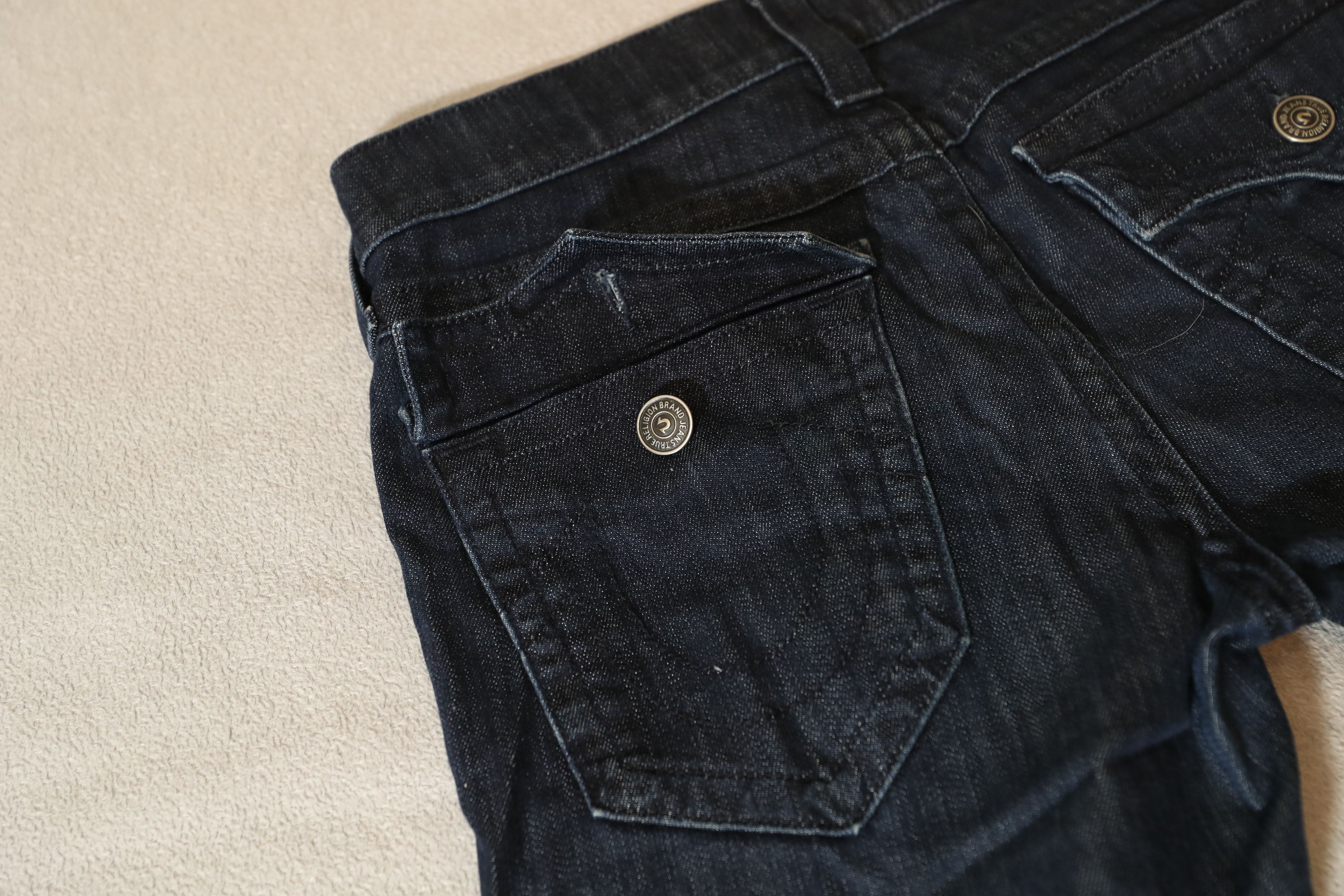 True Religion True Religion Ricky Relaxed Straight Jeans (30) Size US 30 / EU 46 - 10 Thumbnail